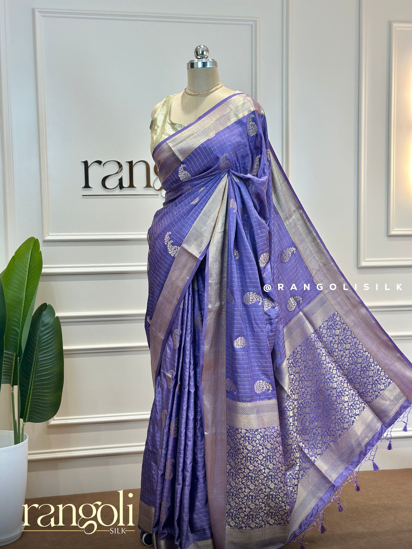 Elegant Soft Silk Saree with Rich Zari Border & Intricate Motifs - Post 481