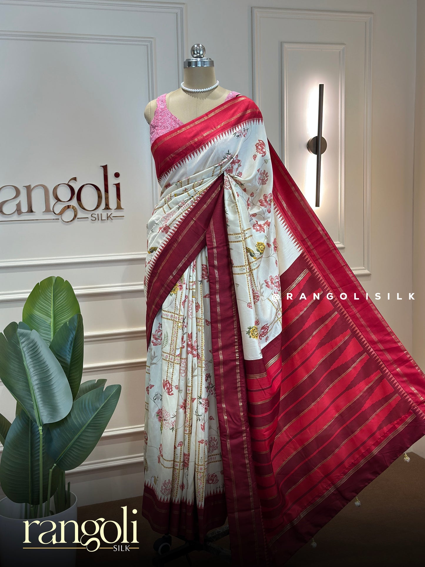 Elegant Soft Cotton Saree with Artistic Prints - Post 885