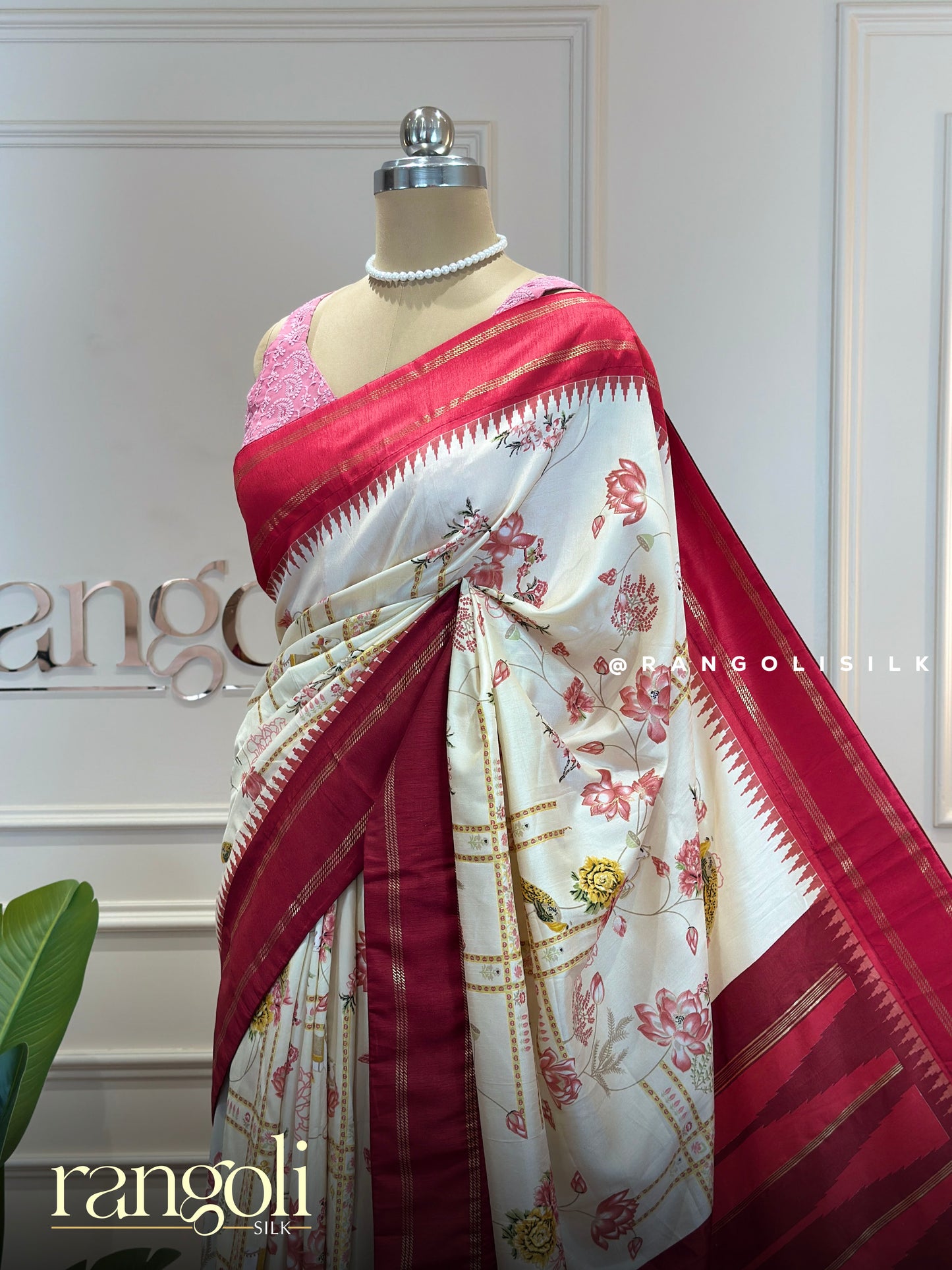 Elegant Soft Cotton Saree with Artistic Prints - Post 885
