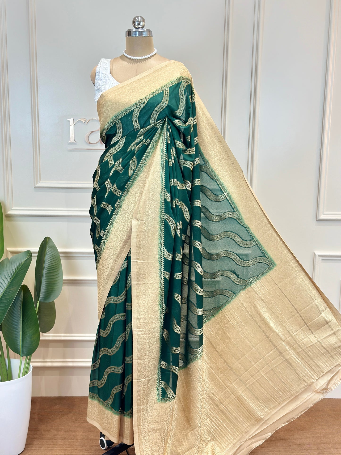 Banarasi Chiffon Georgette Saree with Zari Woven Border - Post 773