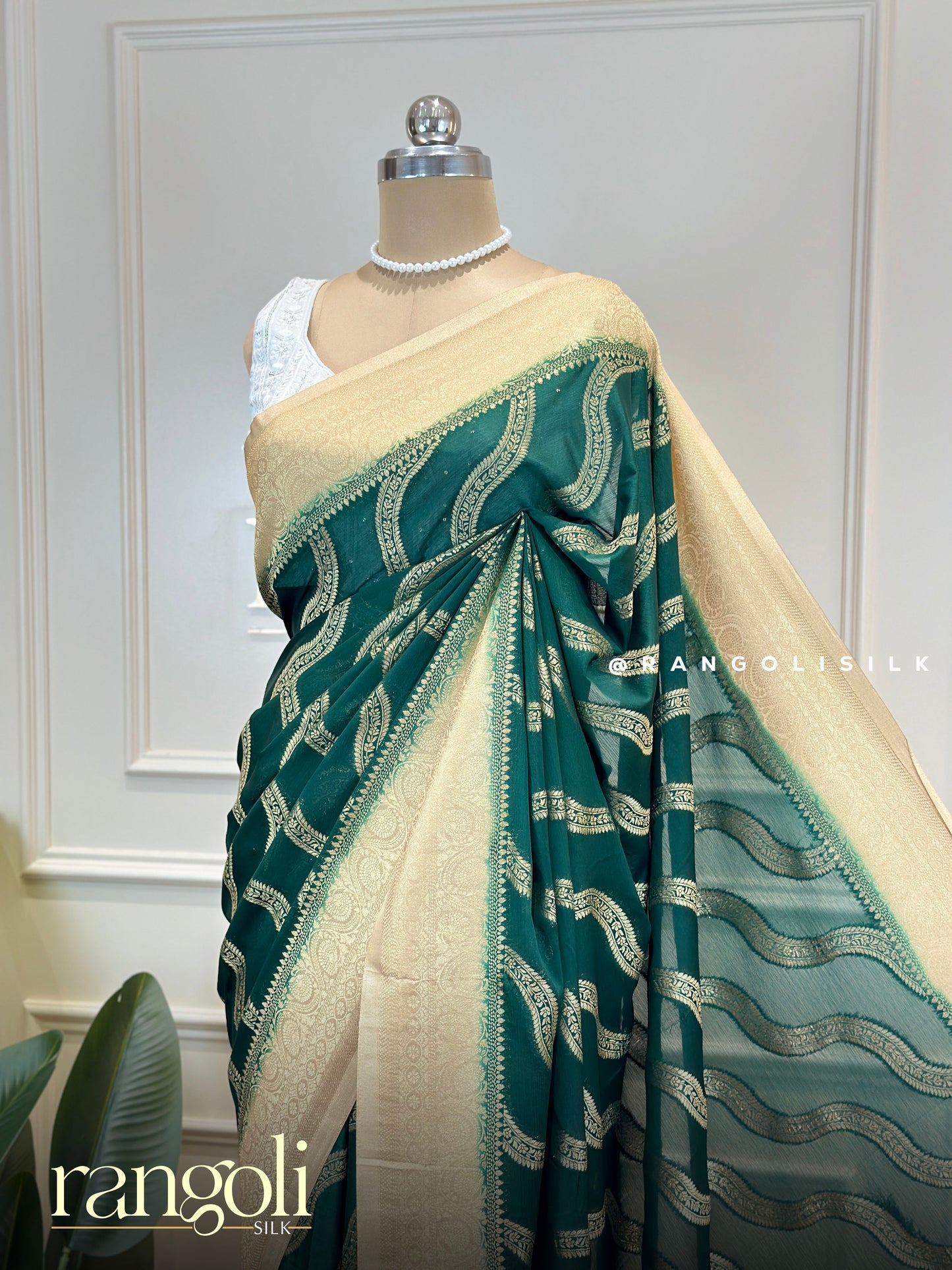 Banarasi Chiffon Georgette Saree with Zari Woven Border - Post 773