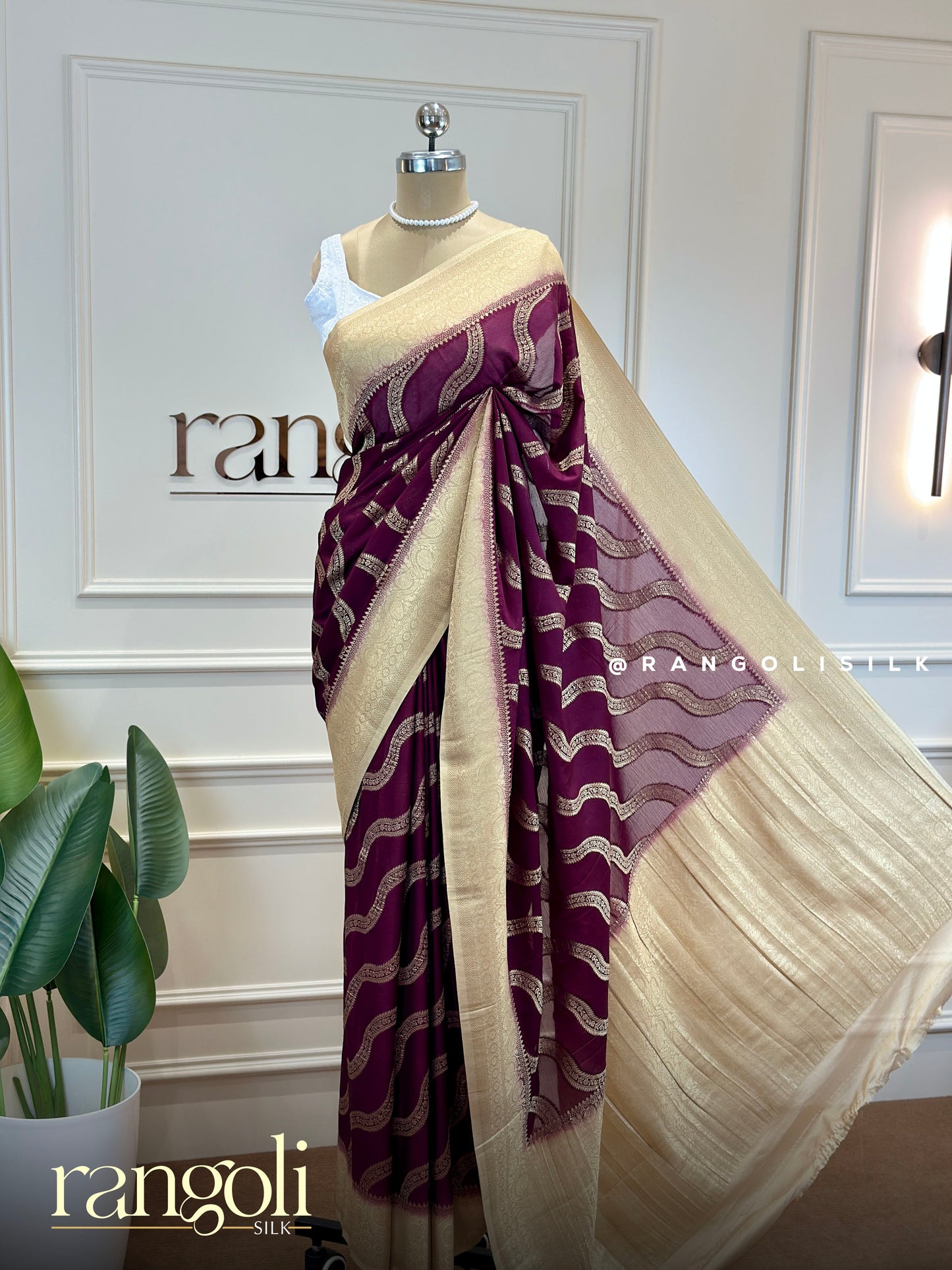 Banarasi Chiffon Georgette Saree with Zari Woven Border - Post 773