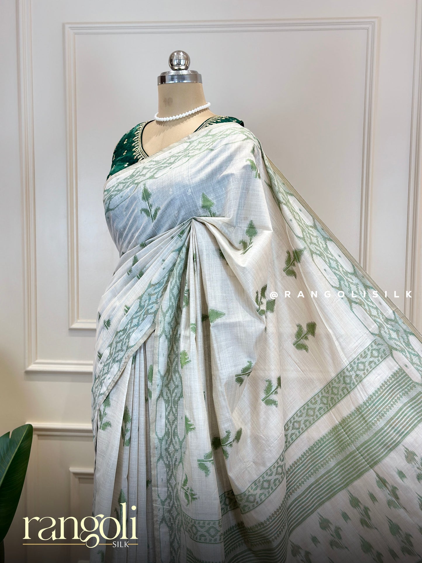 Soft Cotton Saree with Elegant Border and Tassel Pallu - Post 772