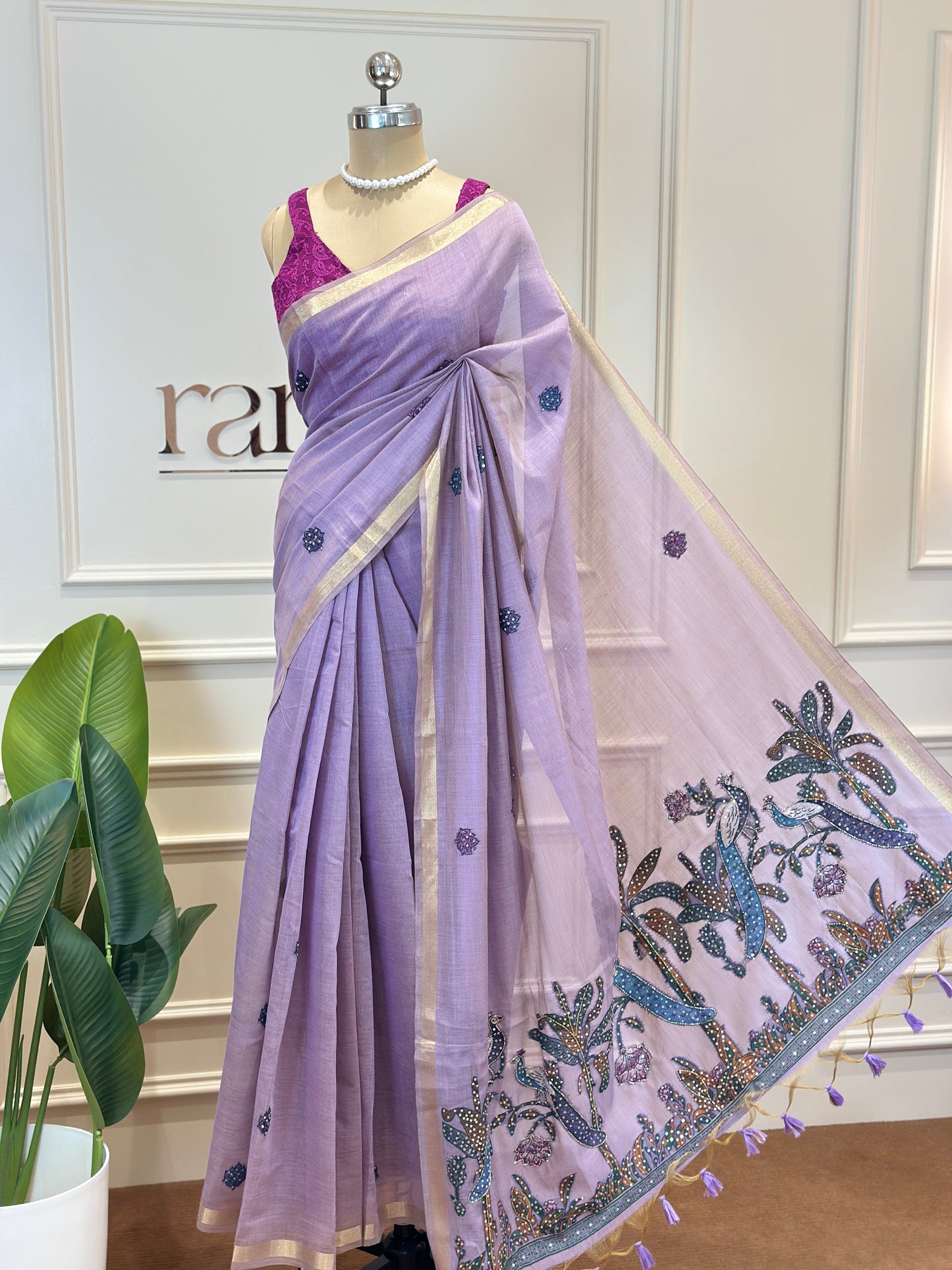 Elegant Cotton Saree with Floral Embroidery & Delicate Buti Design - Post 775