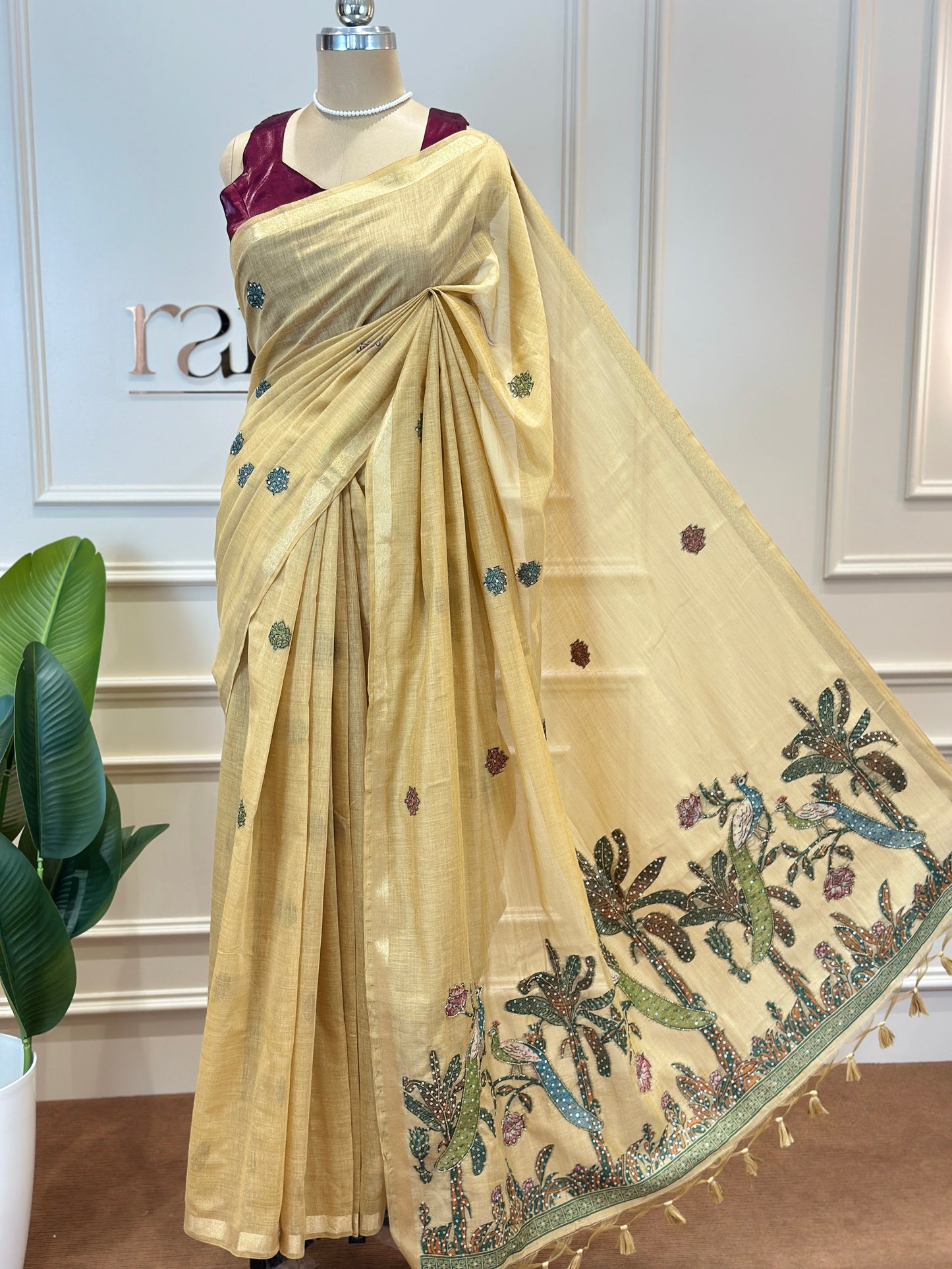 Elegant Cotton Saree with Floral Embroidery & Delicate Buti Design - Post 775