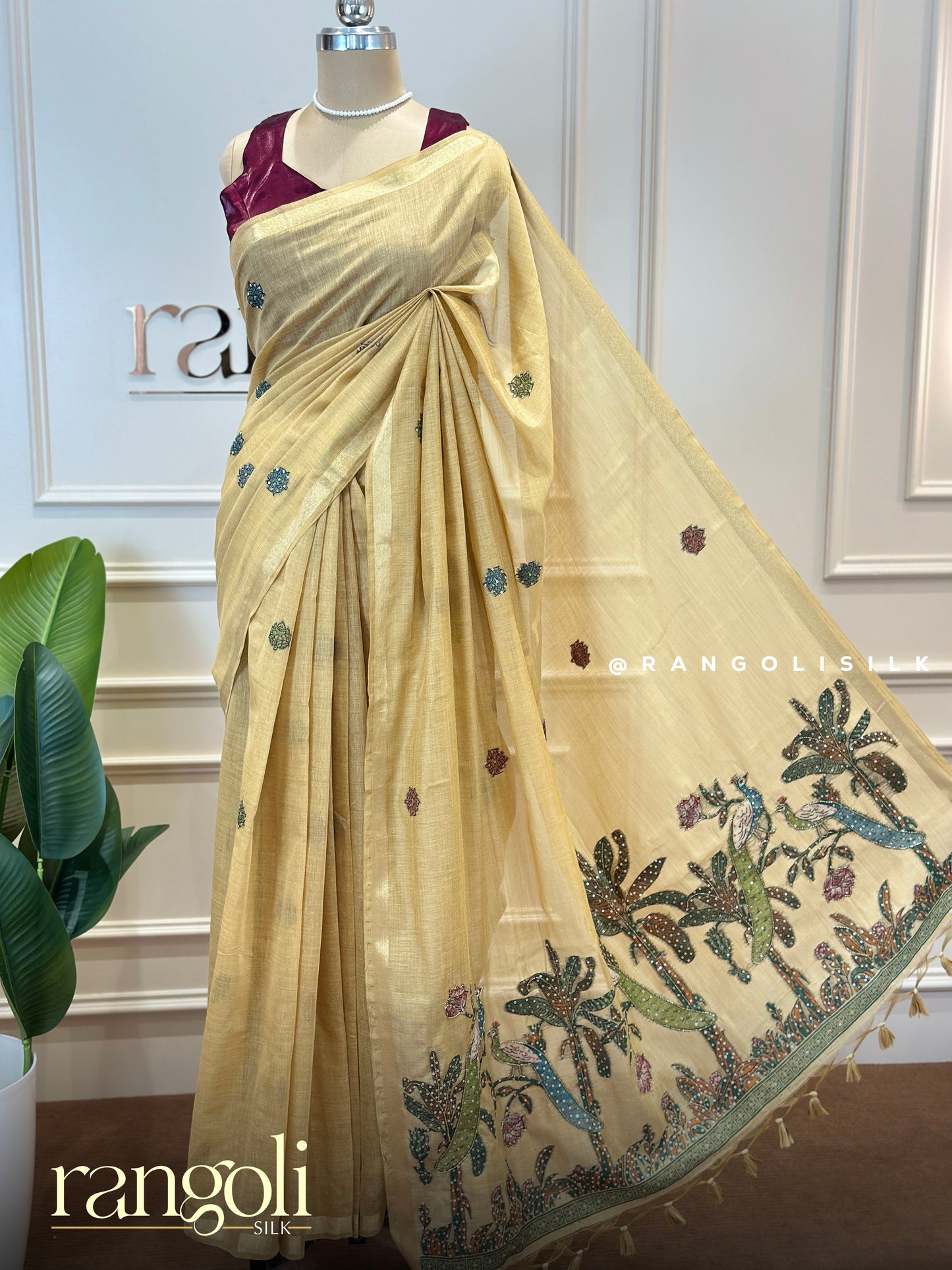 Elegant Cotton Saree with Floral Embroidery & Delicate Buti Design - Post 775
