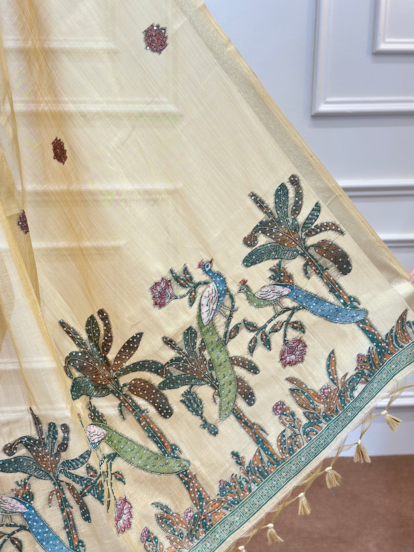 Elegant Cotton Saree with Floral Embroidery & Delicate Buti Design - Post 775