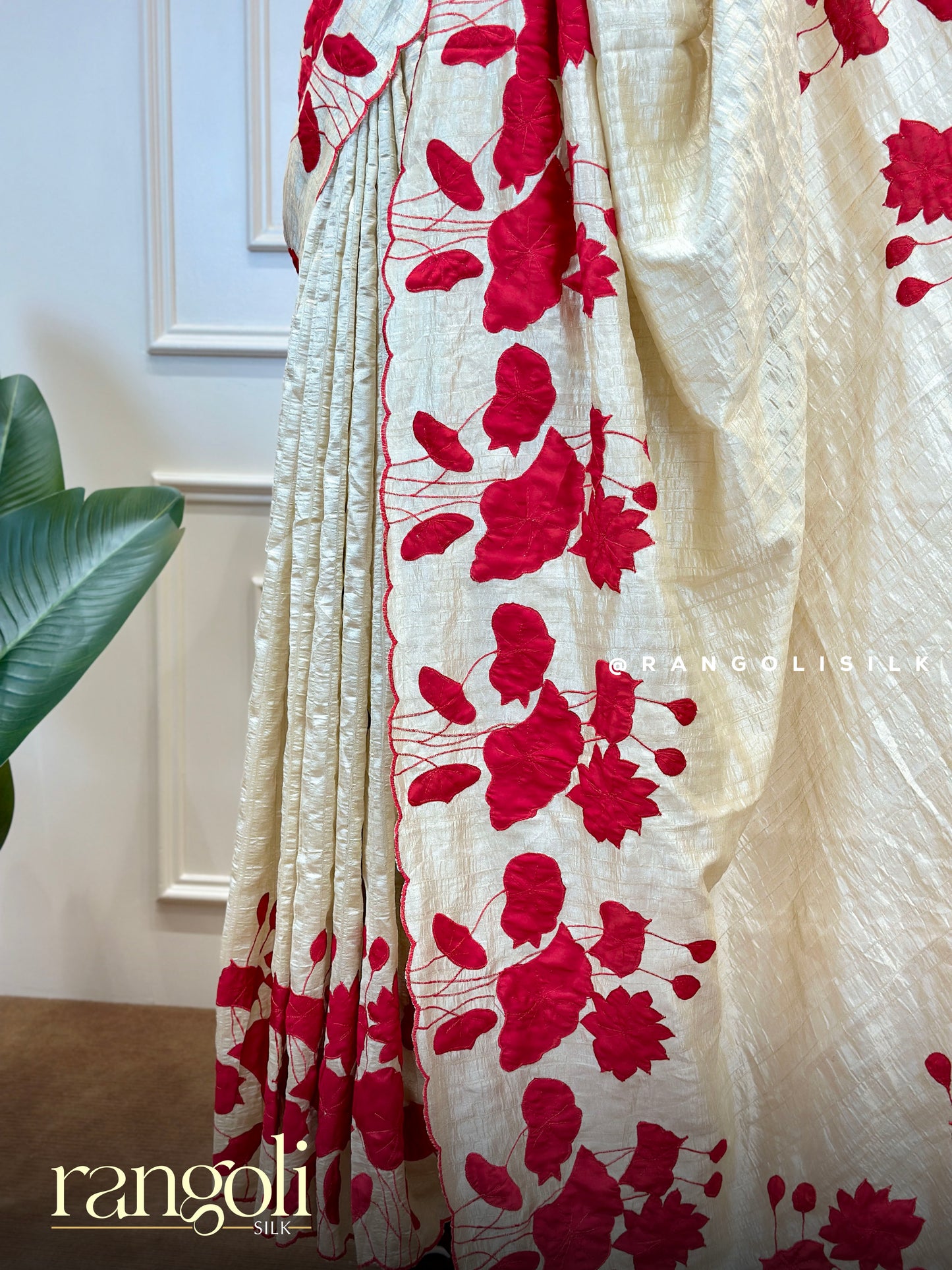 Designer Organza Saree with Bold Floral Designs - Post 779