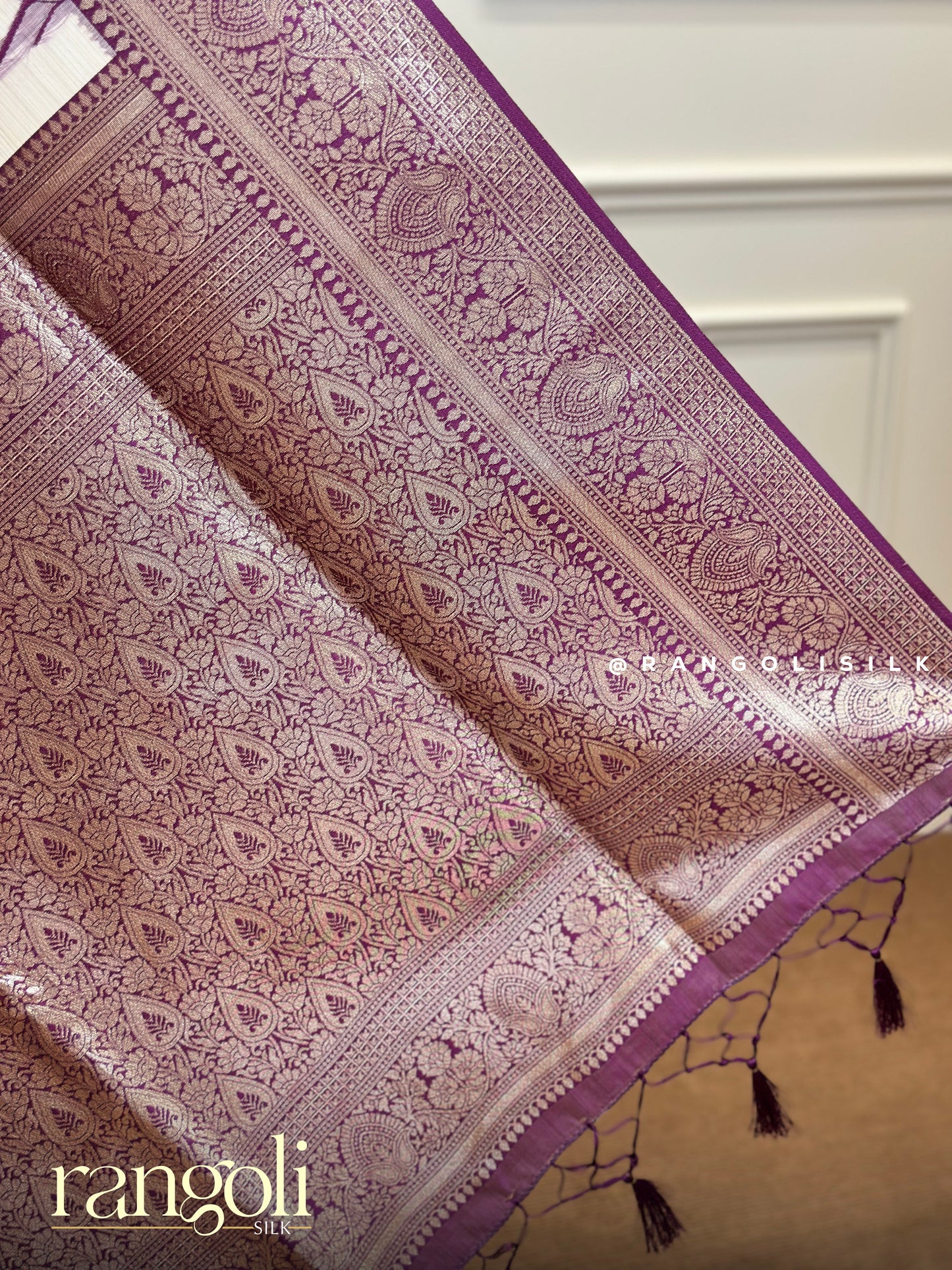 Elegant Cotton Saree with Floral Motifs & Rich Zari Border - Post 699