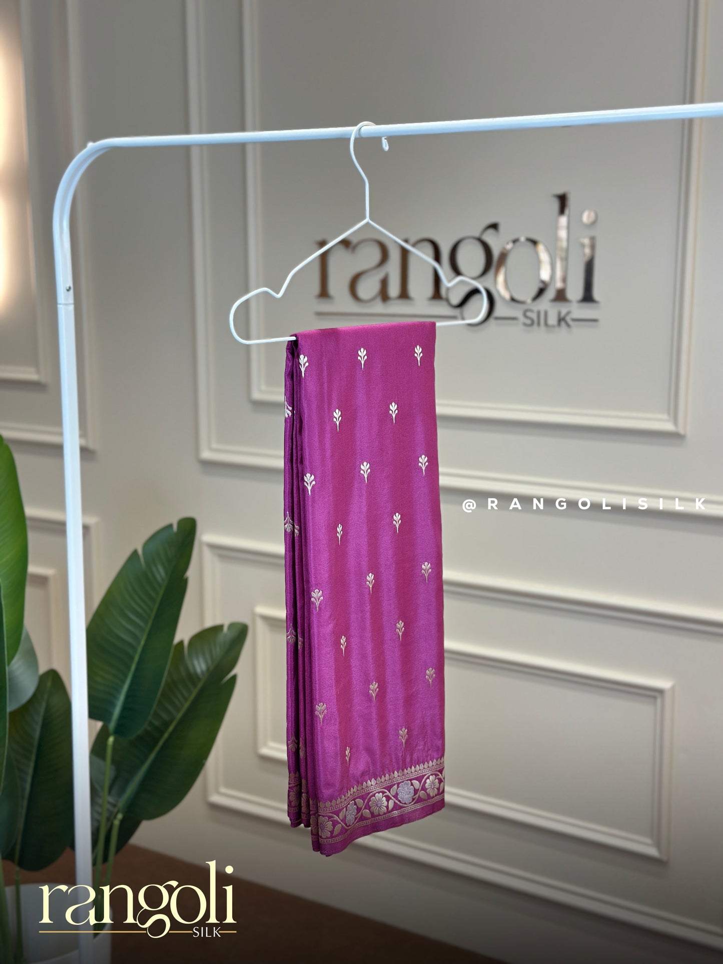 Elegant Banaras Saree with Silver Zari Buttas and Rich Pallu - Post 894