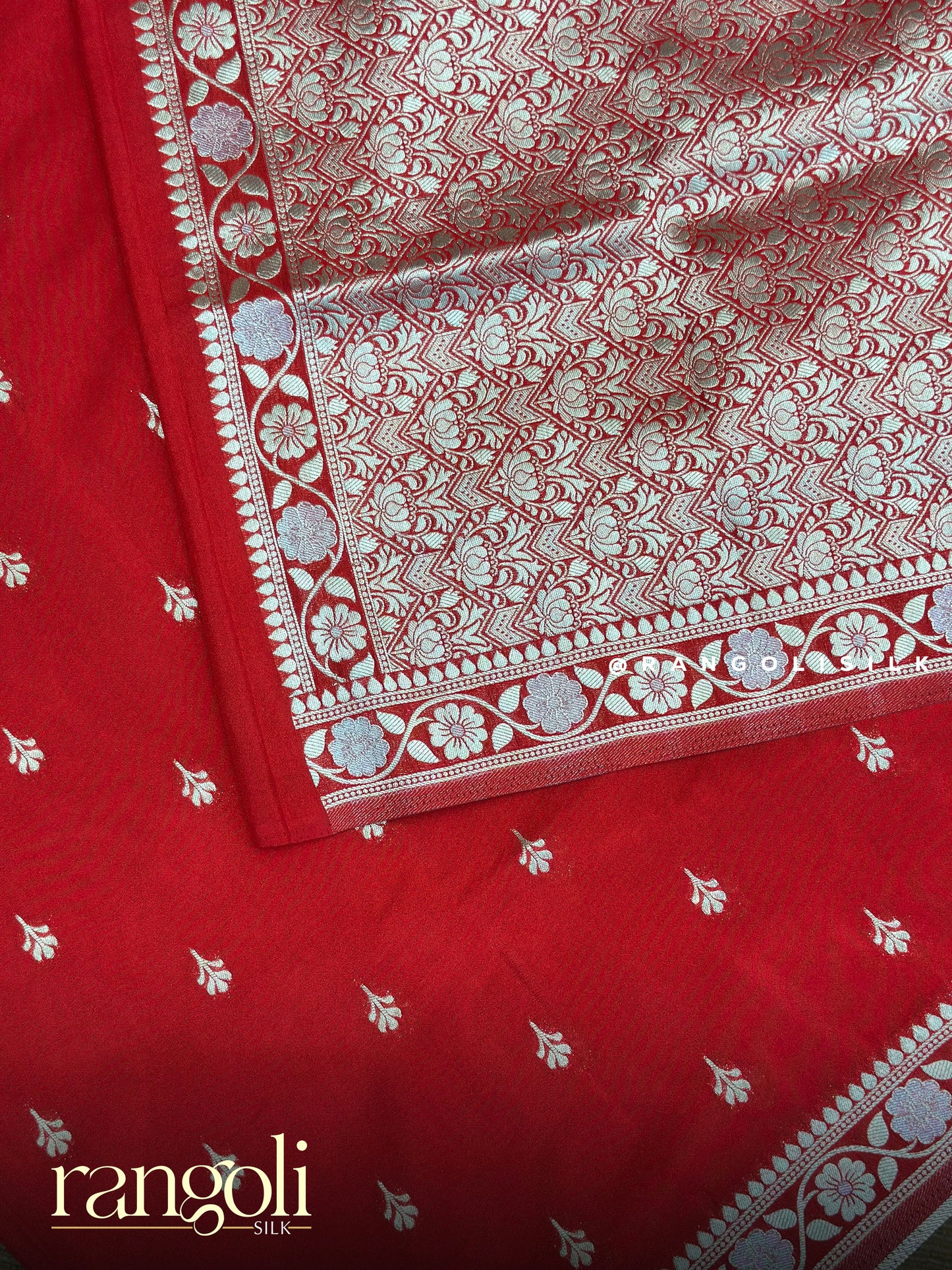 Elegant Banaras Saree with Silver Zari Buttas and Rich Pallu - Post 894
