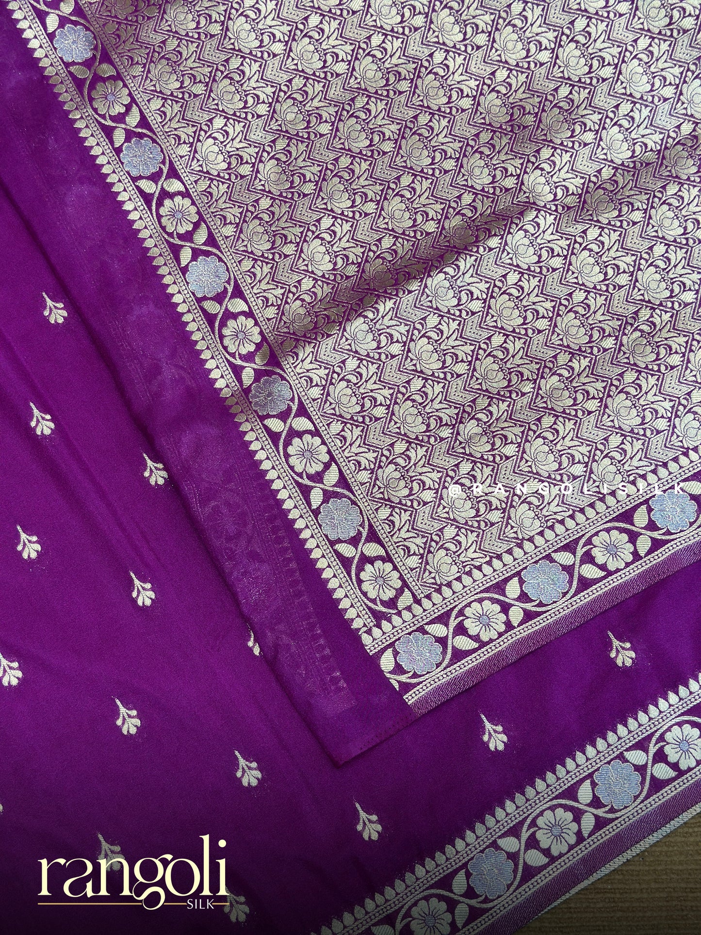 Elegant Banaras Saree with Silver Zari Buttas and Rich Pallu - Post 894