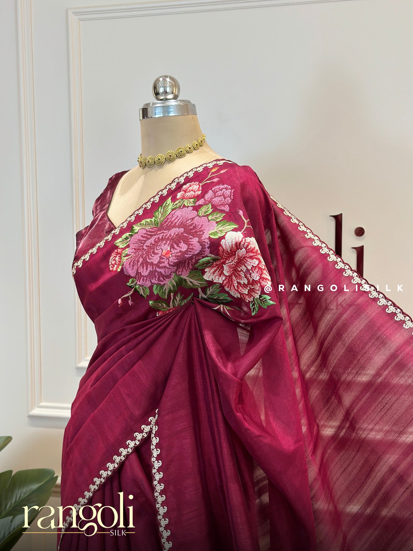 Elegant Cotton Silk Saree with Peacock Motifs & Floral Embroidery – Post 607