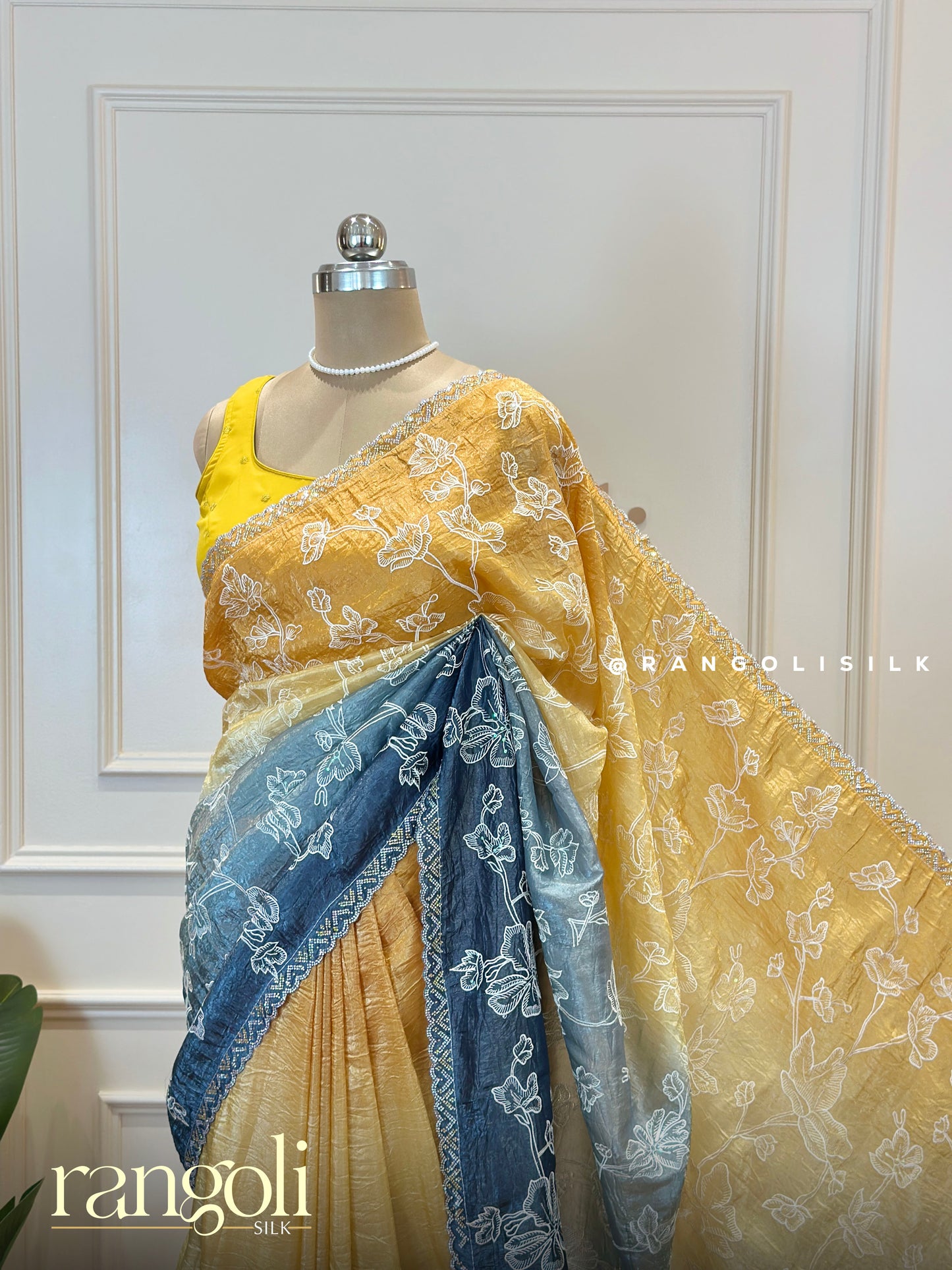 Designer Dual-Tone Embroidered Saree – Elegant Floral Patterns - Post 609