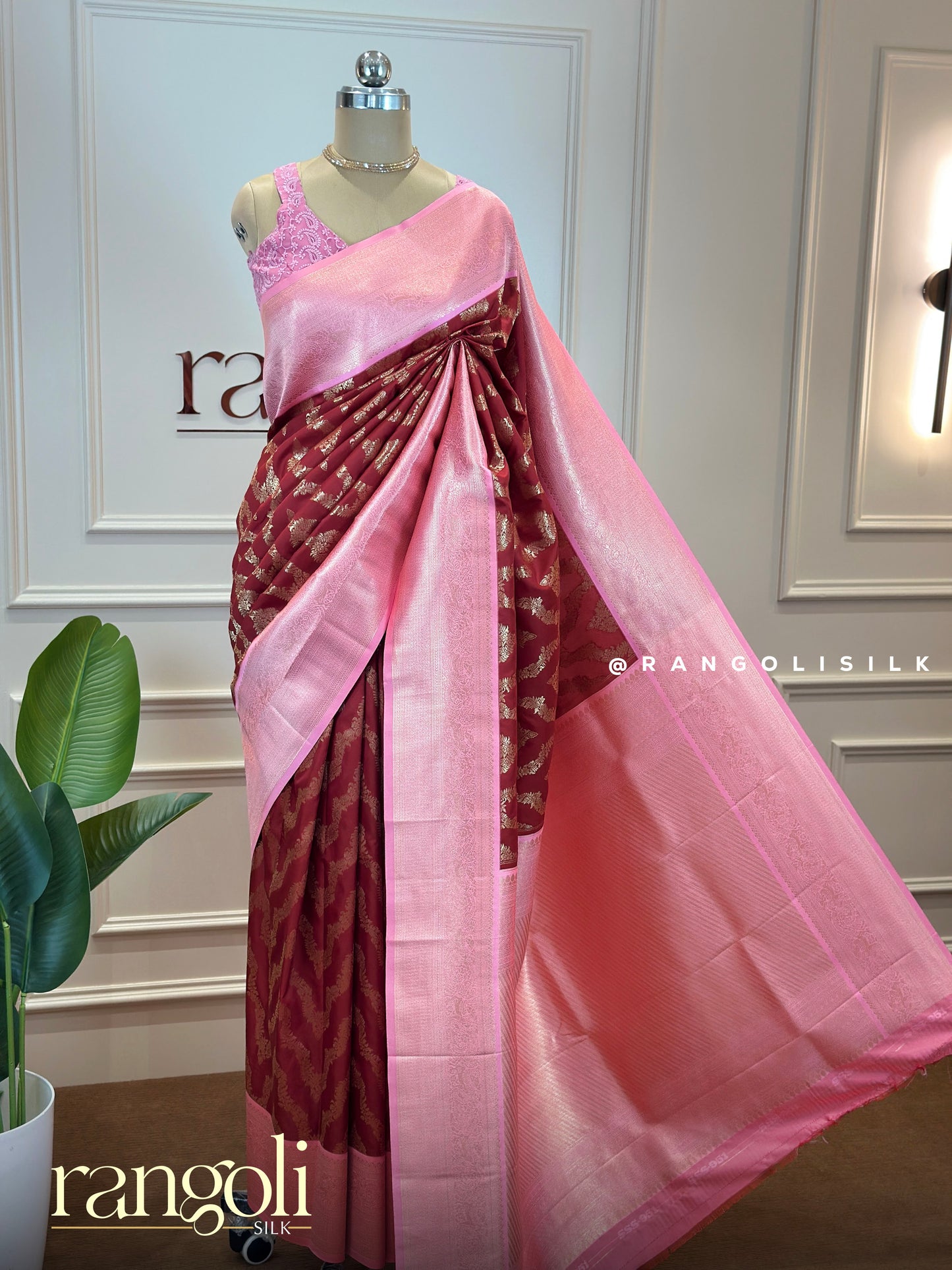 Traditional Kanjivaram Silk Saree with Rich Contrast Borders - Post 709