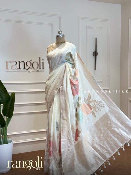 Banaras Saree with Floral Motifs - Post 392