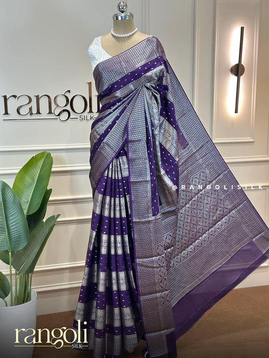 Elegant Silver Zari Banaras Saree - Post 897