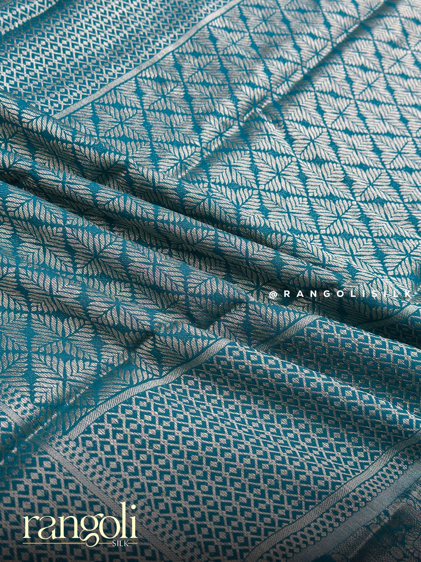 Elegant Silver Zari Banaras Saree - Post 897