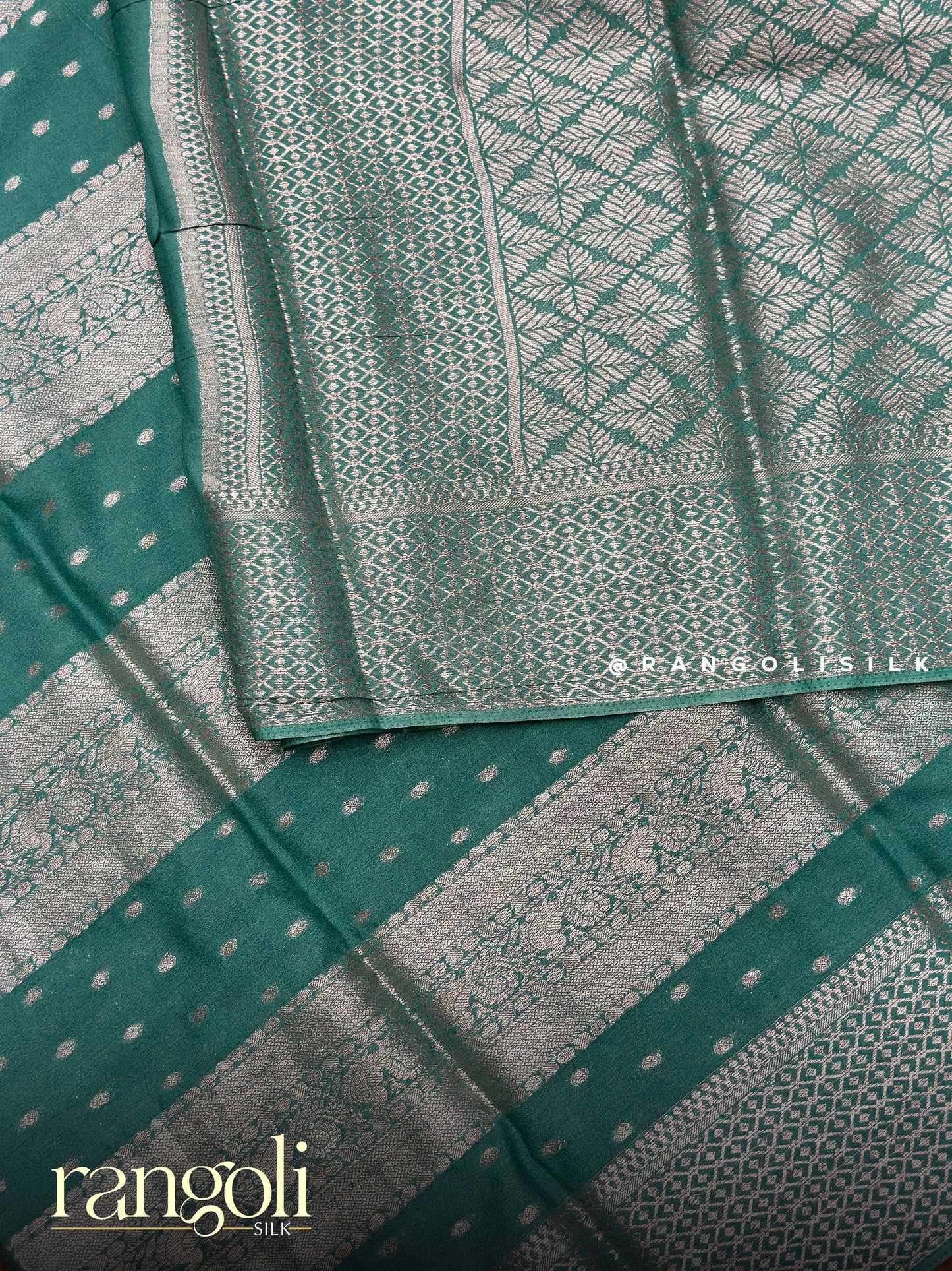 Elegant Silver Zari Banaras Saree - Post 897