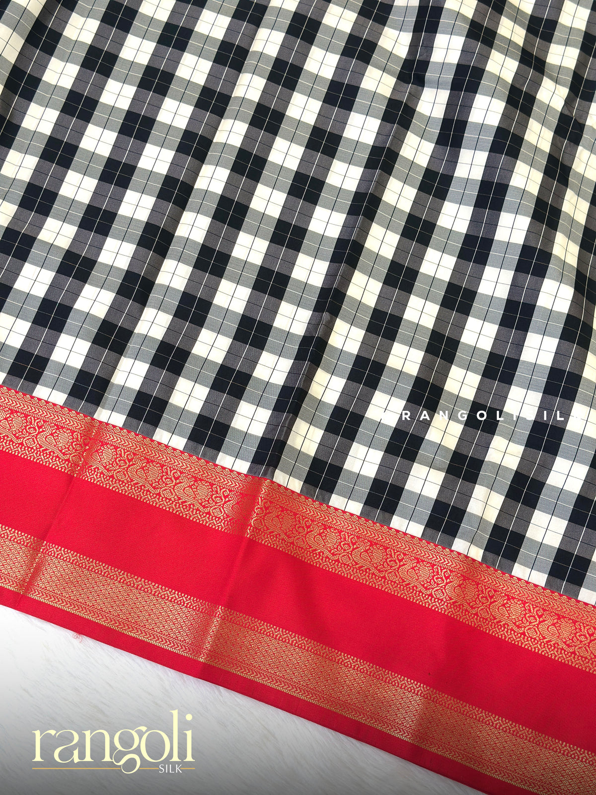 Semi Kanjivaram Silk Saree with Checks, Bentex & Temple Border - Post 1018