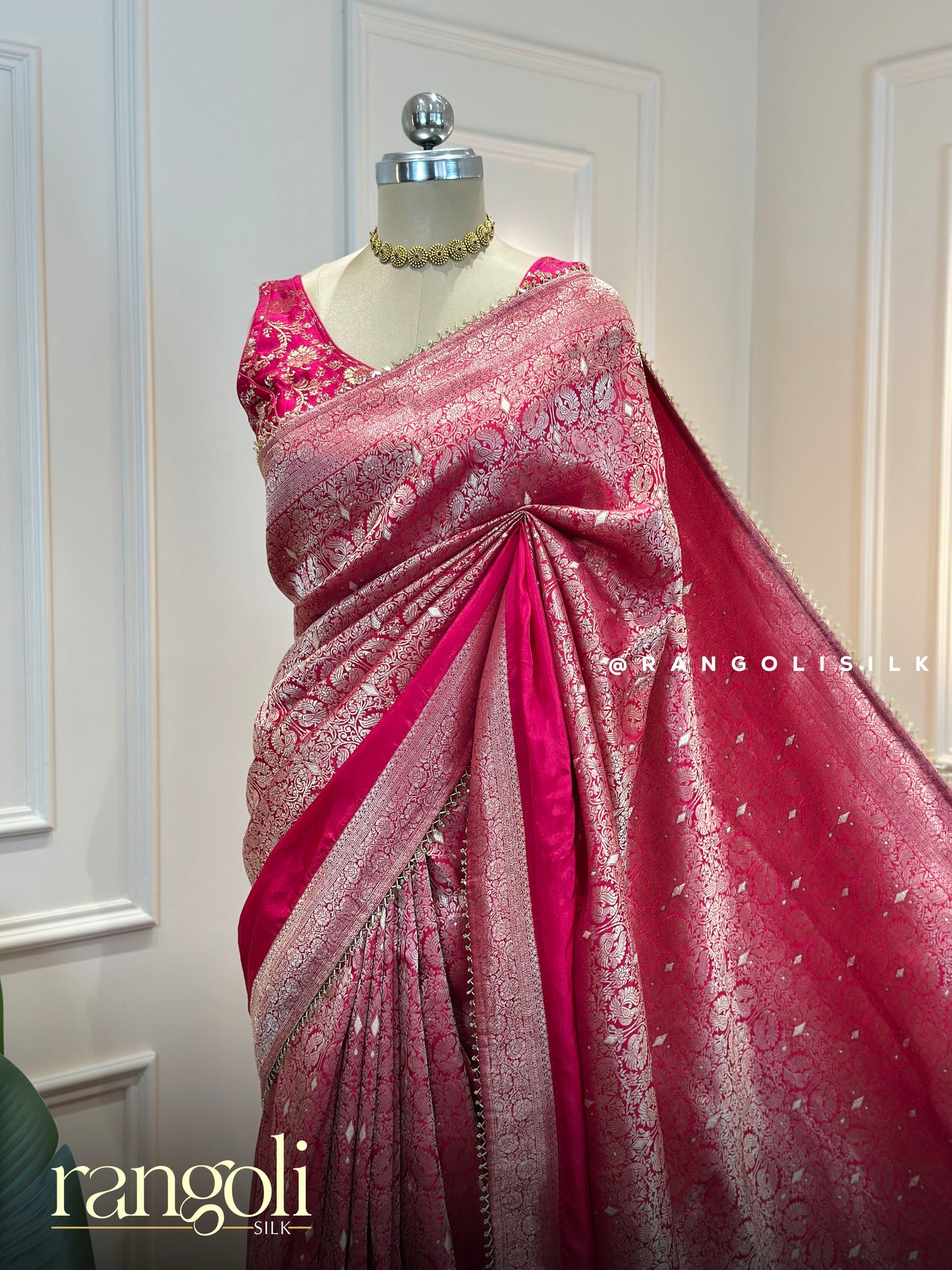 Elegant Pink Banarasi Silk Saree with Rich Golden Zari Work - Post 789