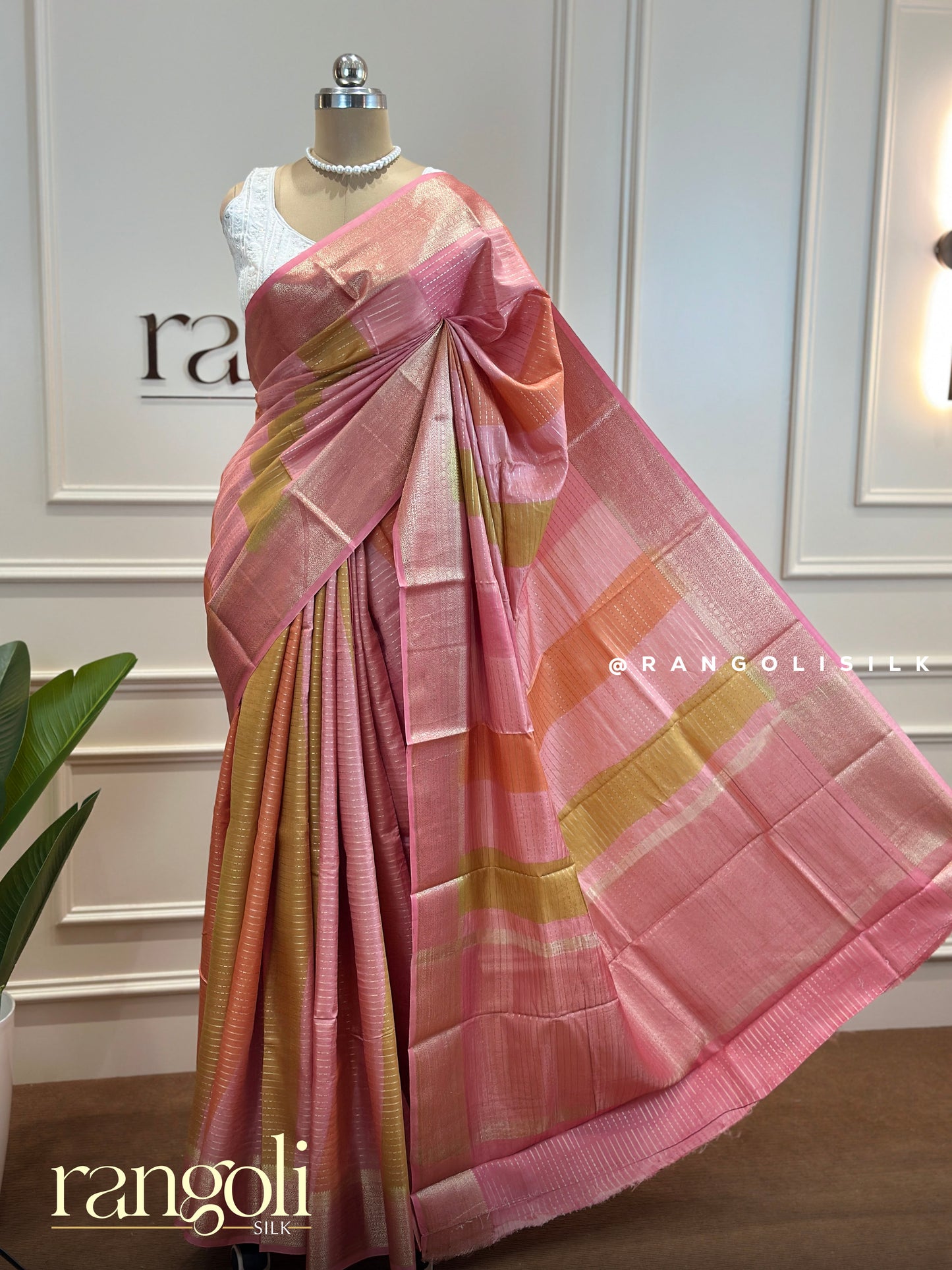 Banarasi Saree with Soft Metallic Zari Checks – Post 617