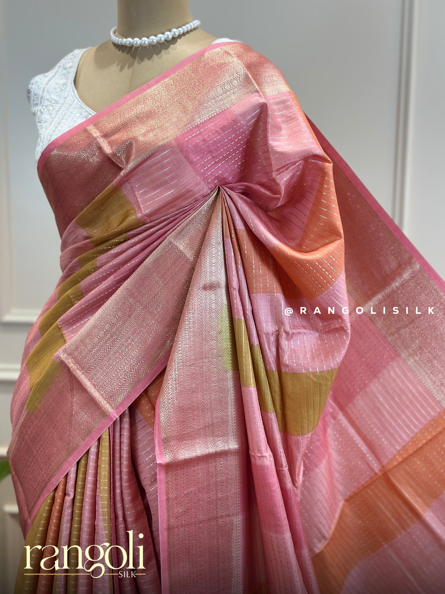 Banarasi Saree with Soft Metallic Zari Checks – Post 617