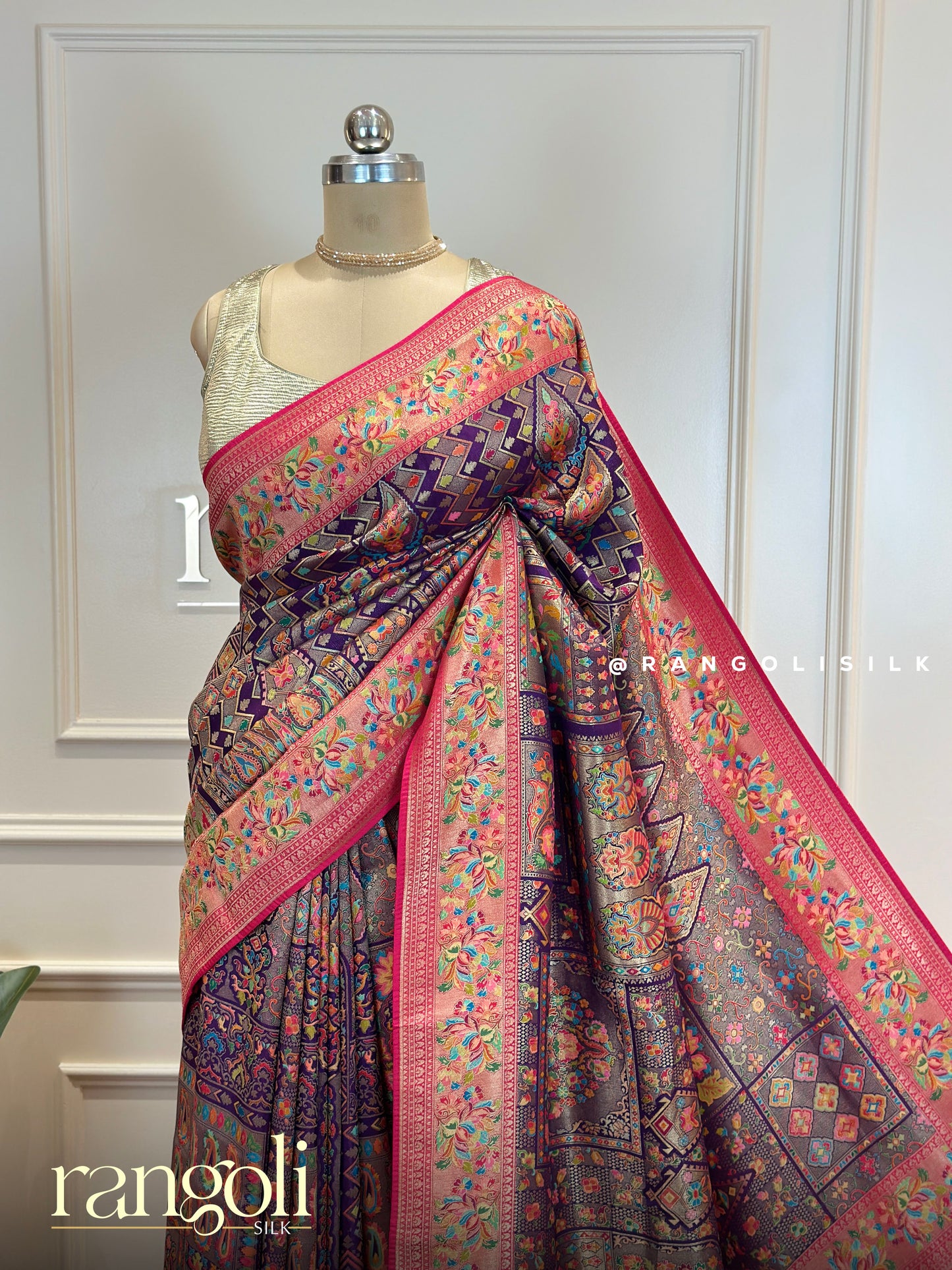 Rich Banarasi Silk Saree with Elegant Zari Motifs - Post 639