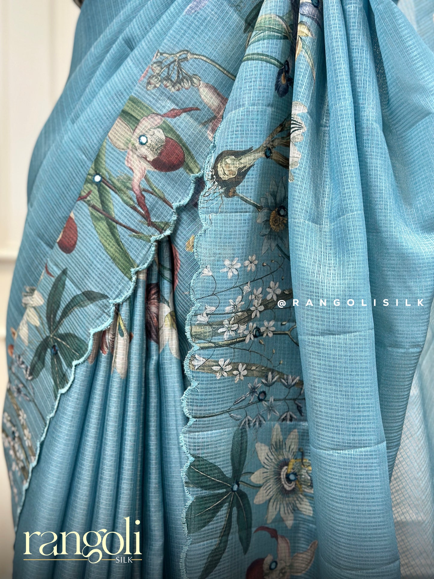 Cotton Saree with Floral Borders and Pallu – Post 407