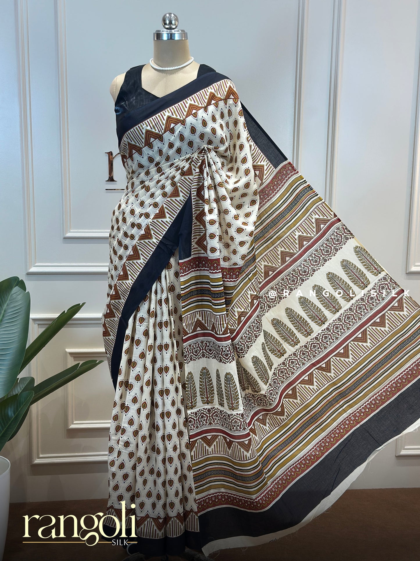 Elegant Soft Cotton Saree with Artistic Prints - Post 793