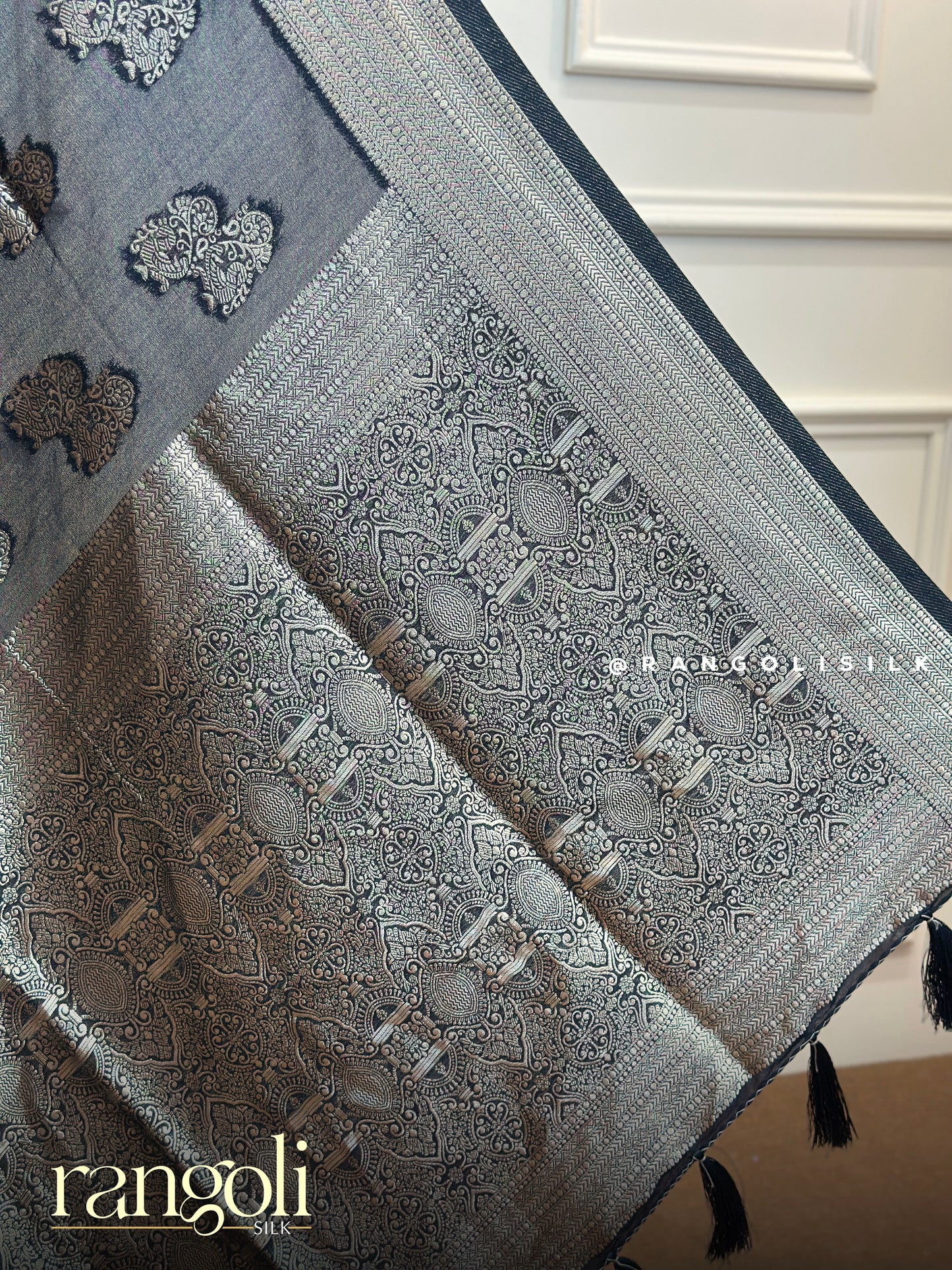 Royal Banaras Saree with Silver Zari Motifs & Tassel Pallu - Post 915