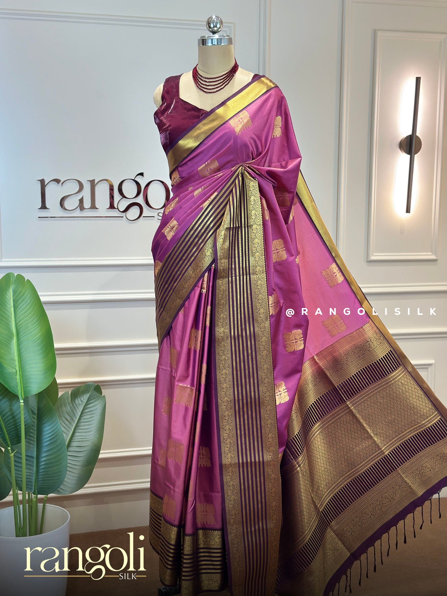 Soft Silk Saree with Rich Zari Border & Traditional Motifs - Post 912