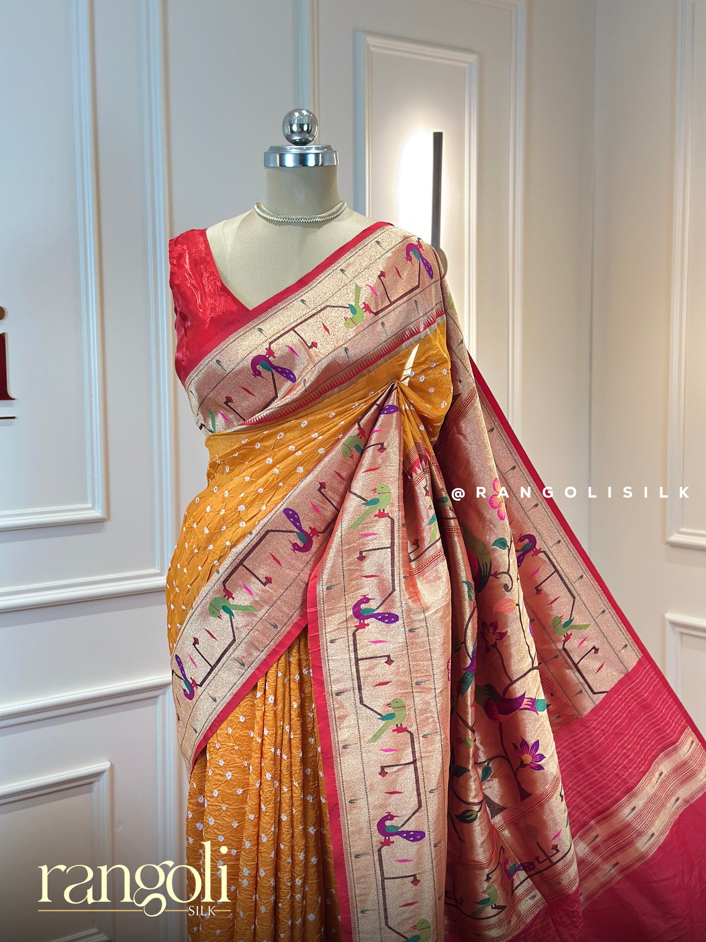 Elegant Crushed Banarasi Saree with Paithani Motifs - Post 628