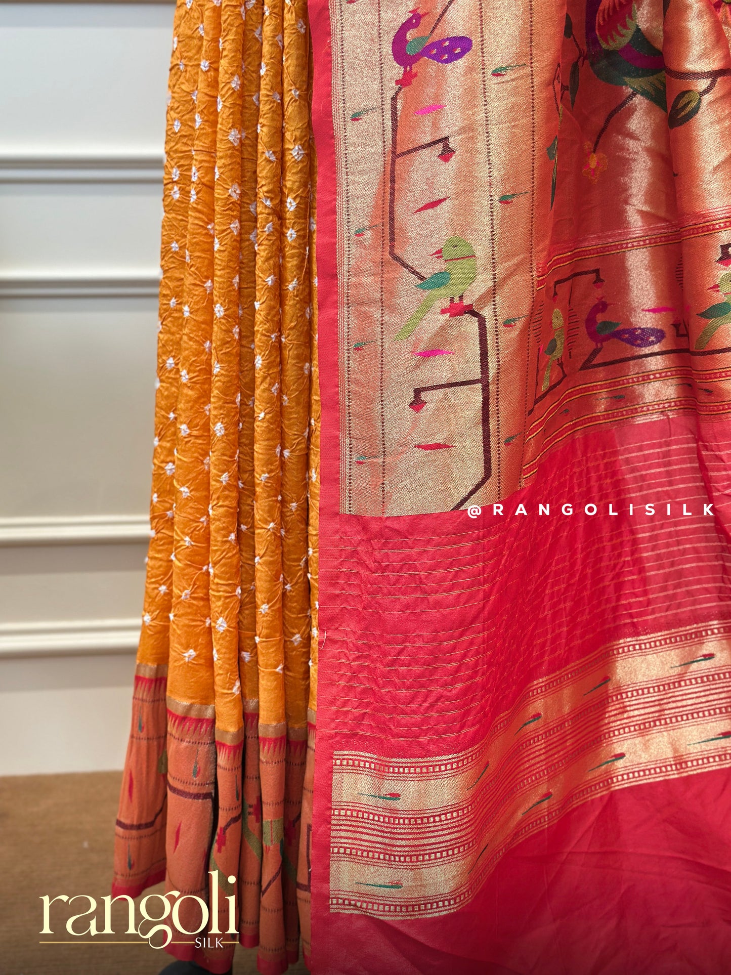 Elegant Crushed Banarasi Saree with Paithani Motifs - Post 628