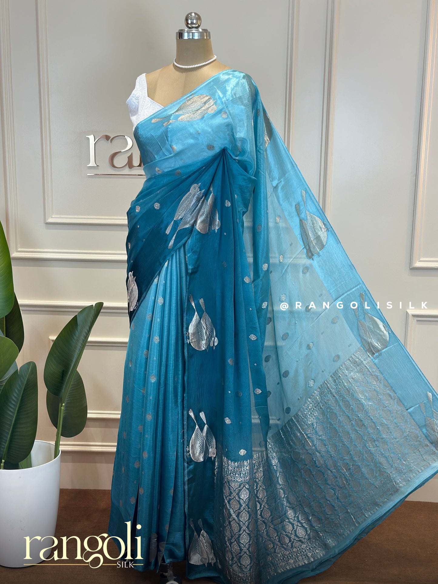 Banarasi Saree with Delicate Bird Zari Motifs - Post 621