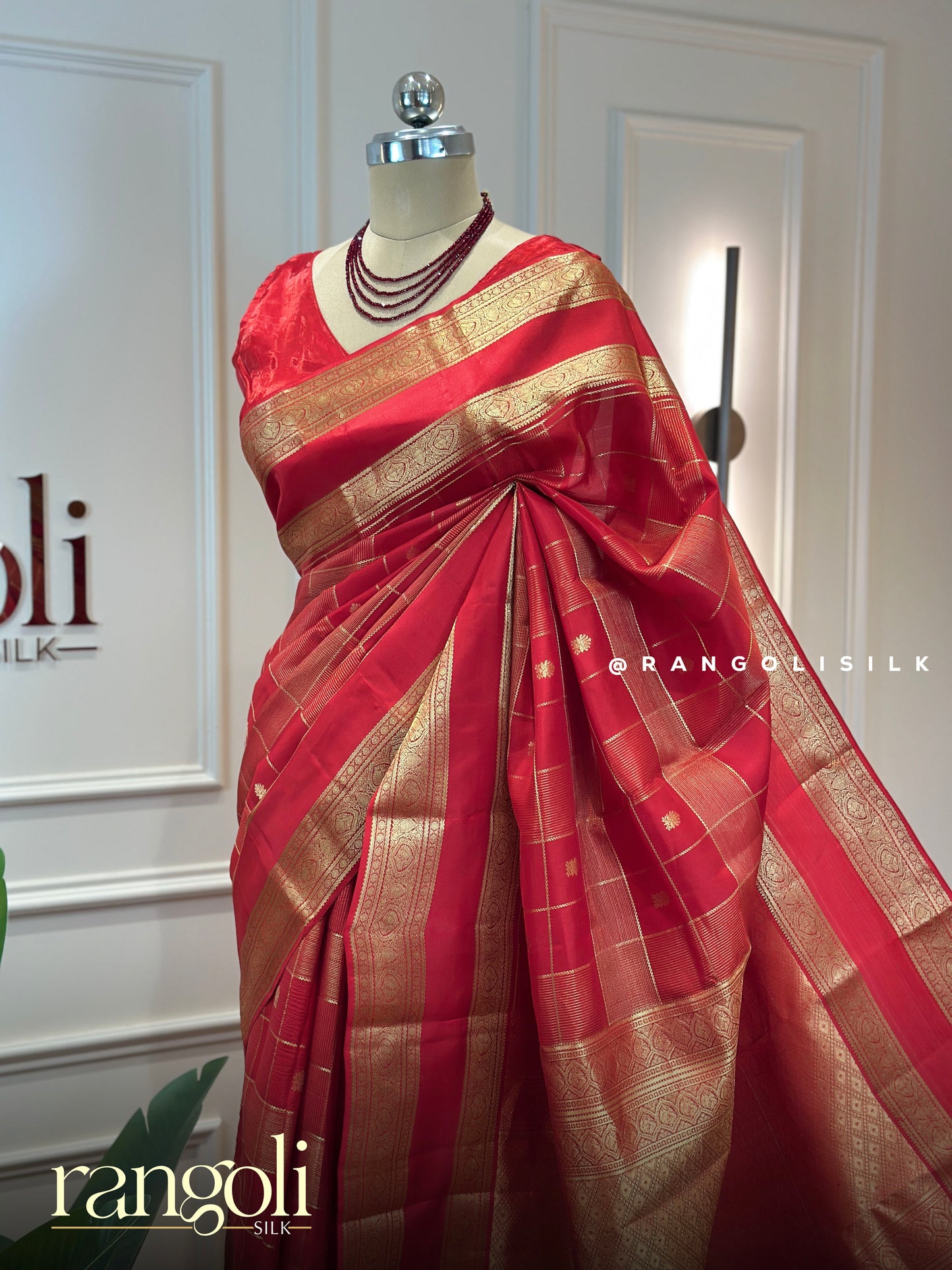 Royal Red Kanjivaram Pure Mix Silk Saree with Rich Gold Zari Weaving - Post 804