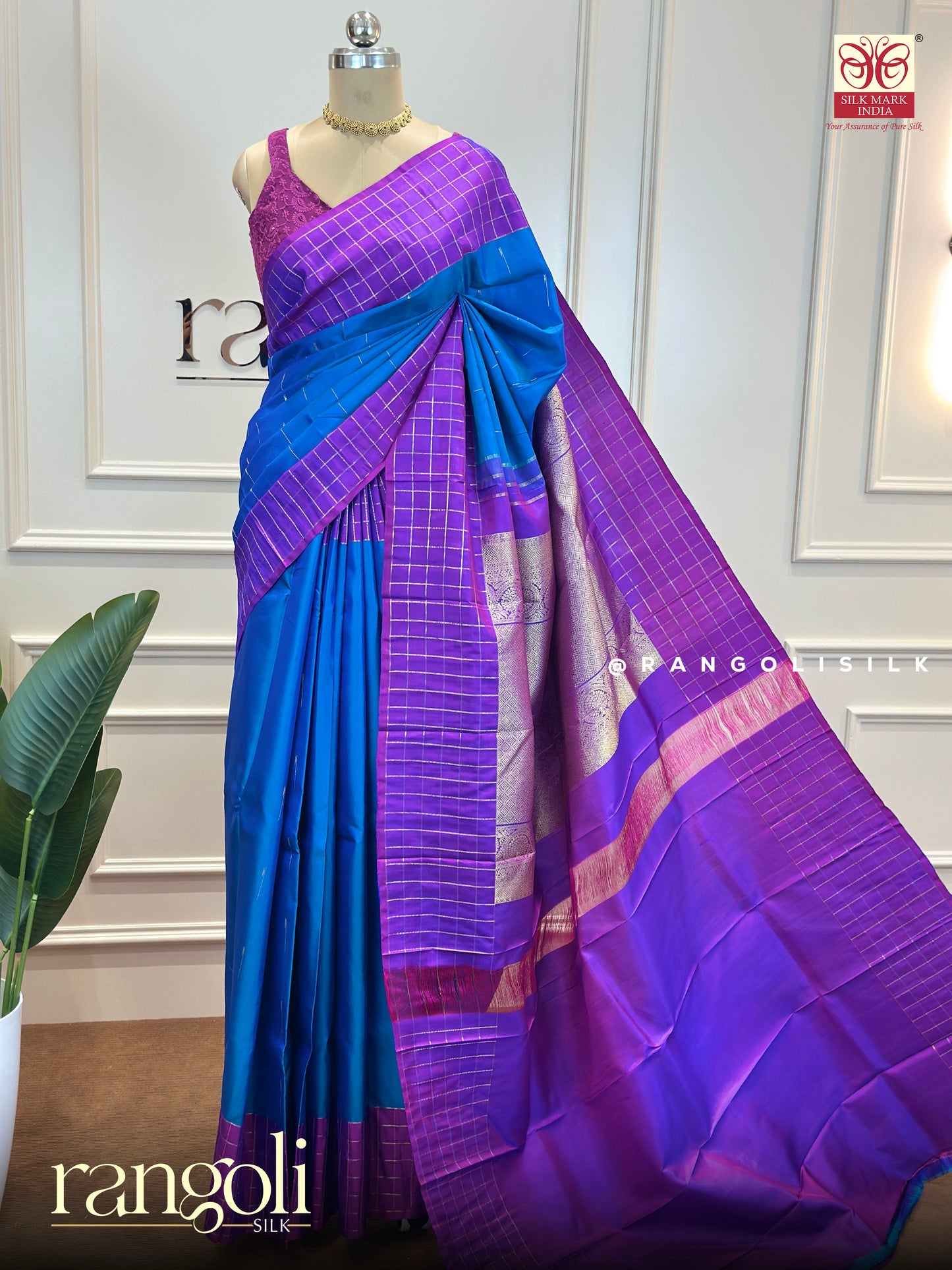 Pure Kanjivaram Silk Saree with Contrasting Colors & Checked Borders - Post 631