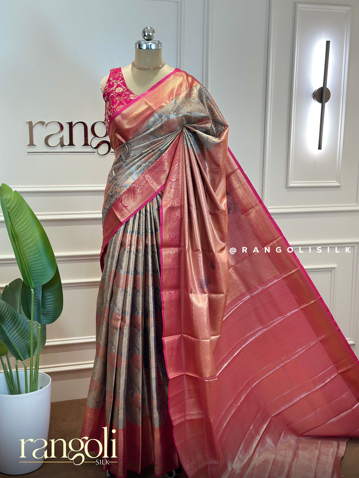 Elegant Tissue Silk Saree with Contrast Border - Post 629