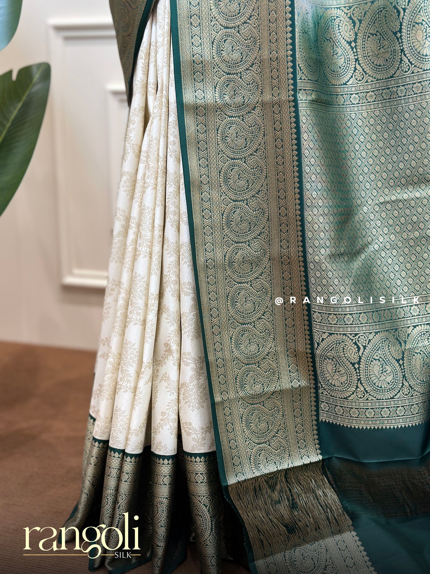 Kanjivaram Silk Saree Off White with Dark Green Border and Gold Brocade Pallu - Post 821