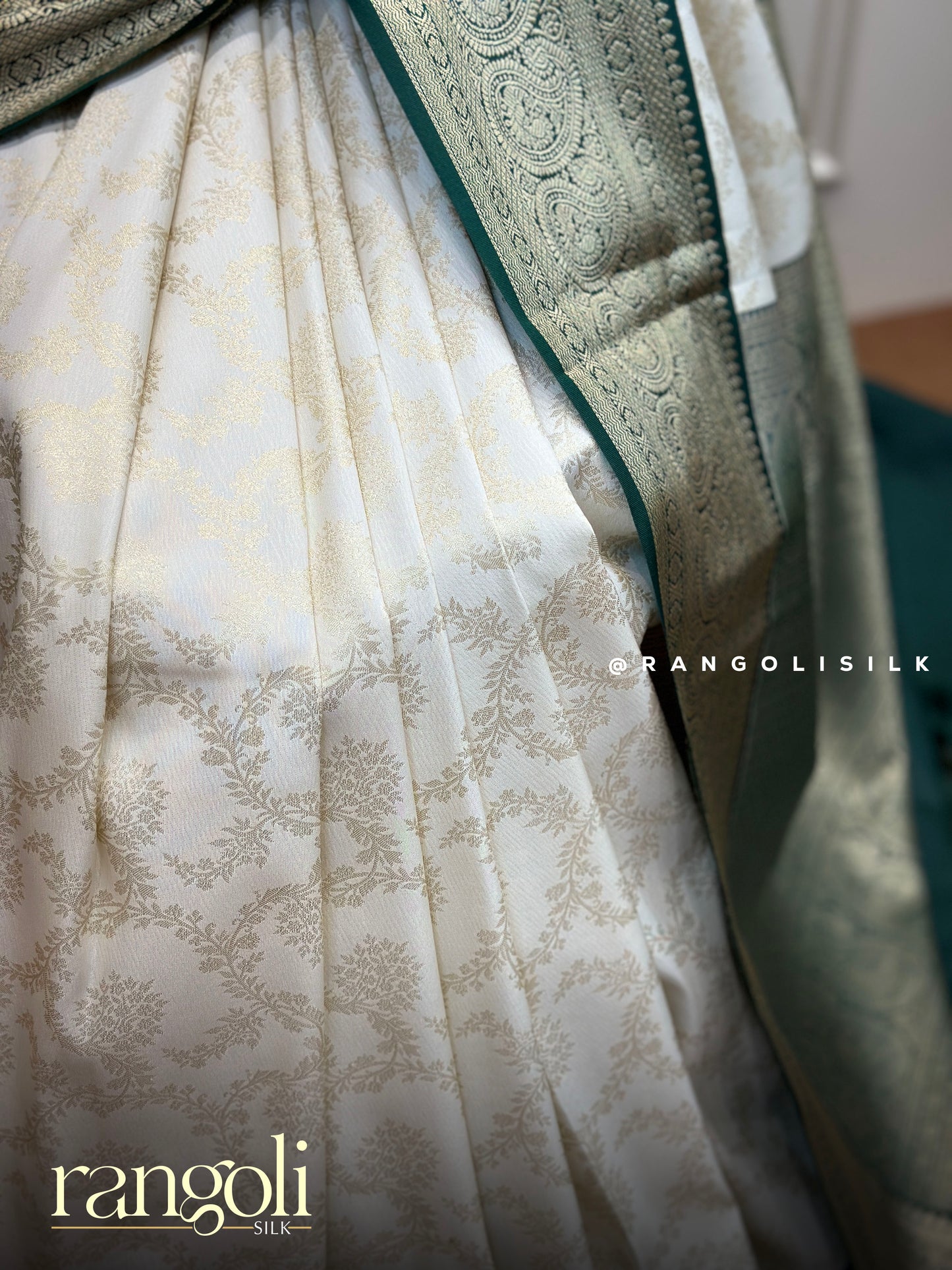 Kanjivaram Silk Saree Off White with Dark Green Border and Gold Brocade Pallu - Post 821