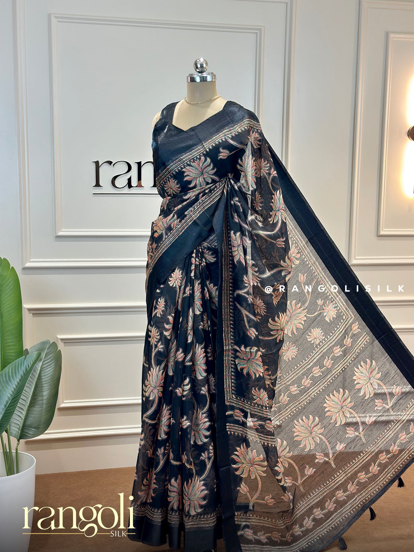 Cotton Saree in Floral Motifs - Post 531