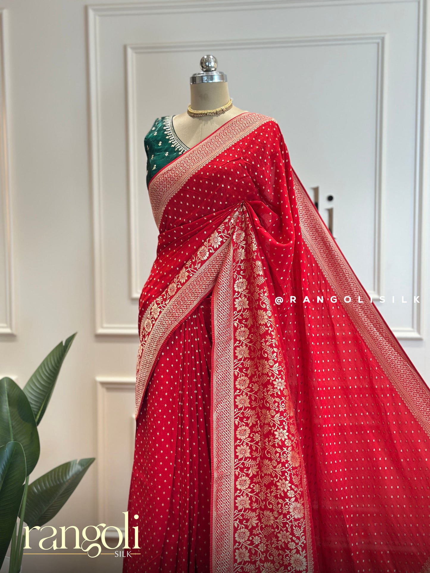 Red Banarasi Silk Saree with Golden Zari Weaving & Floral Borders - Post 538