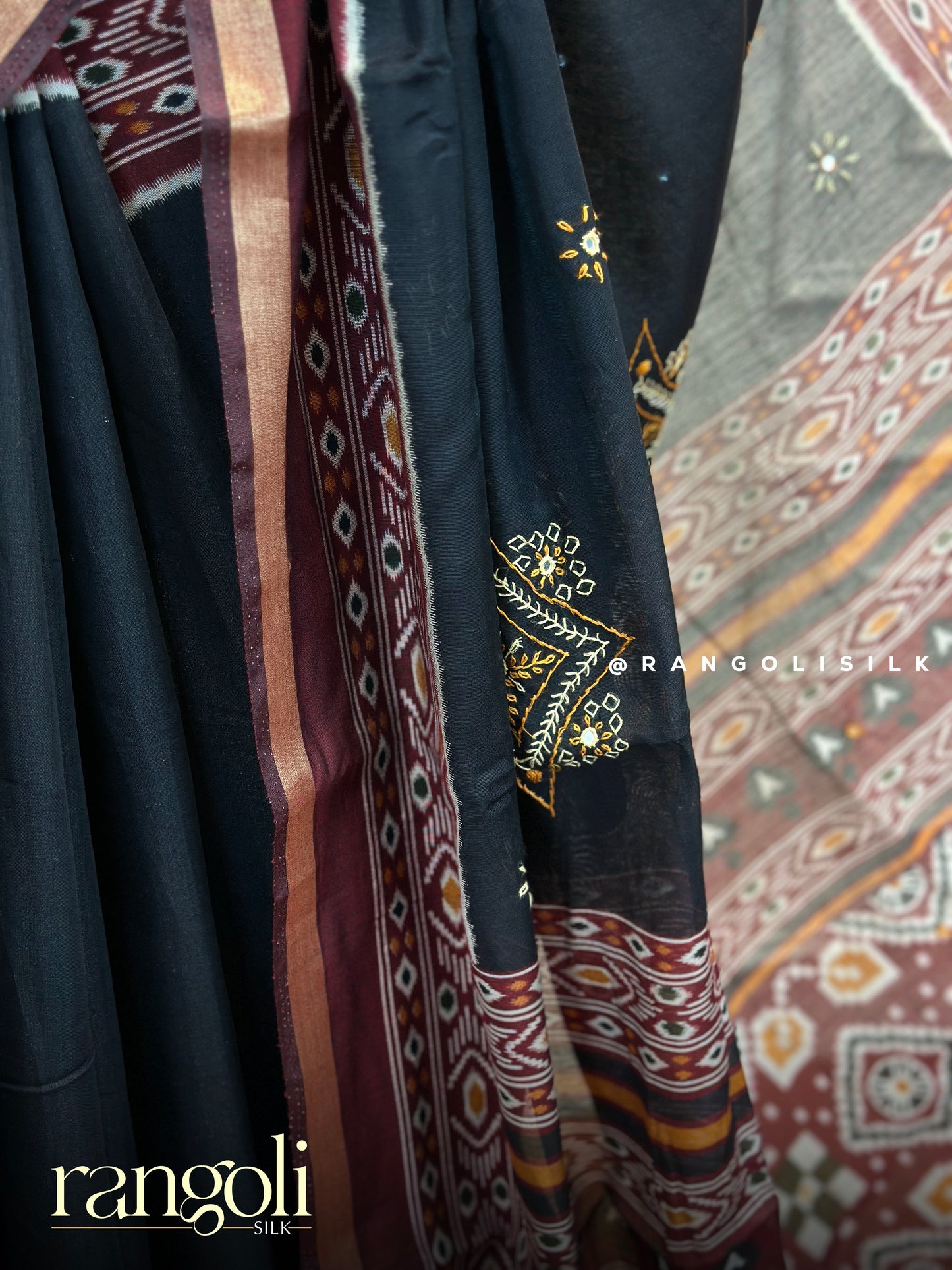 Cotton Saree with Rich Borders & Subtle Embroidered Details - Post 834