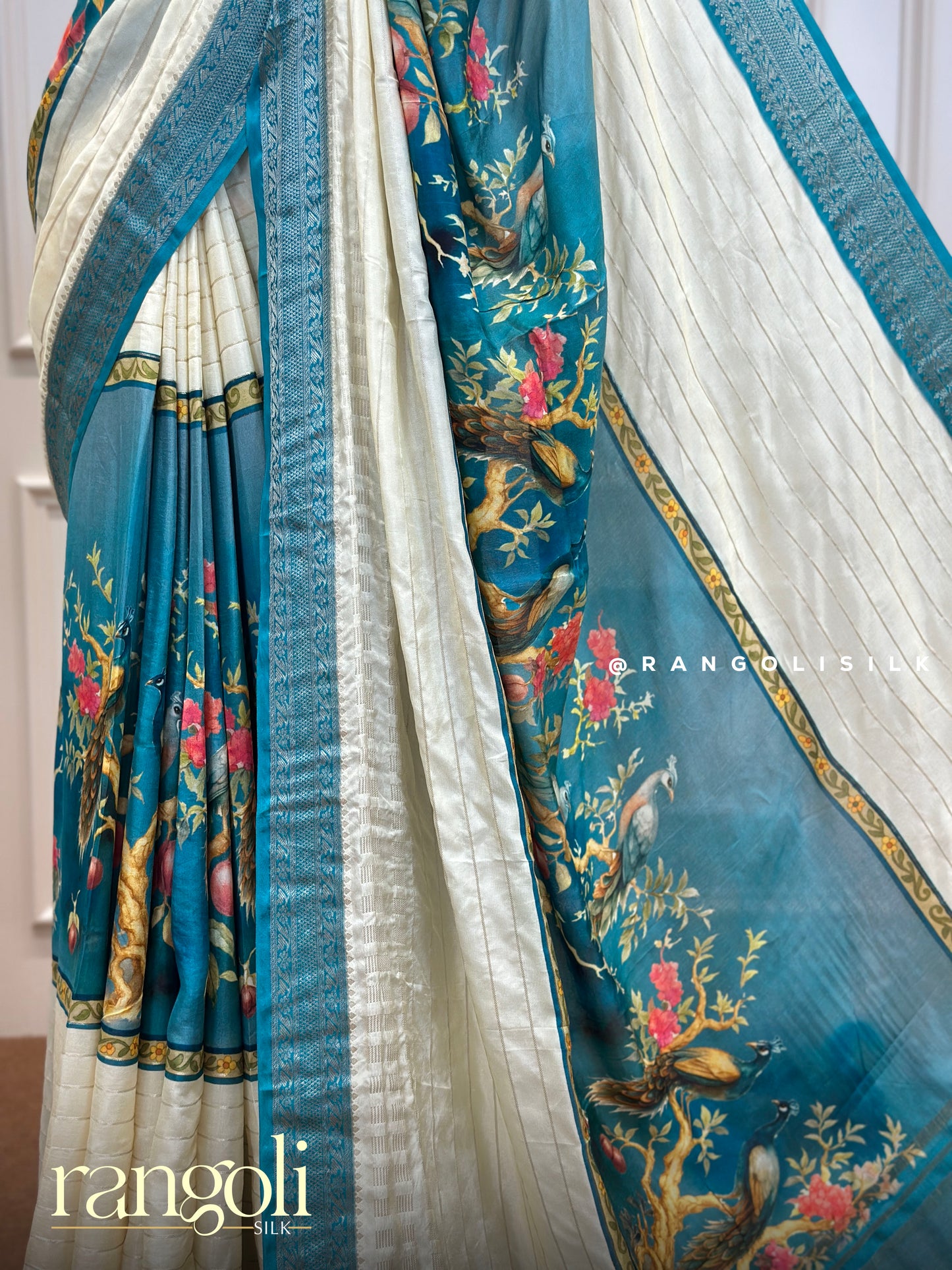 Elegant Banaras Saree with Central Floral Prints  - Post 441