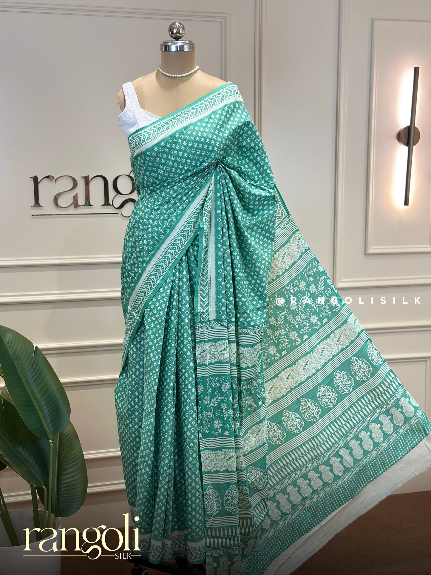 Elegant Mix Cotton Sarees - Breathable Fabric with Vibrant Colors - Post 840