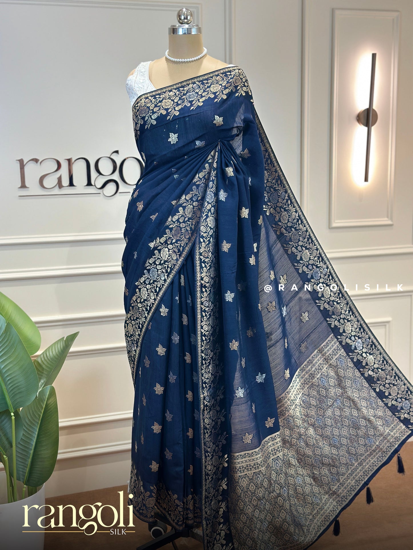 Soft Dupion Silk Banarasi Saree with Floral Design & Tassels - Post 838