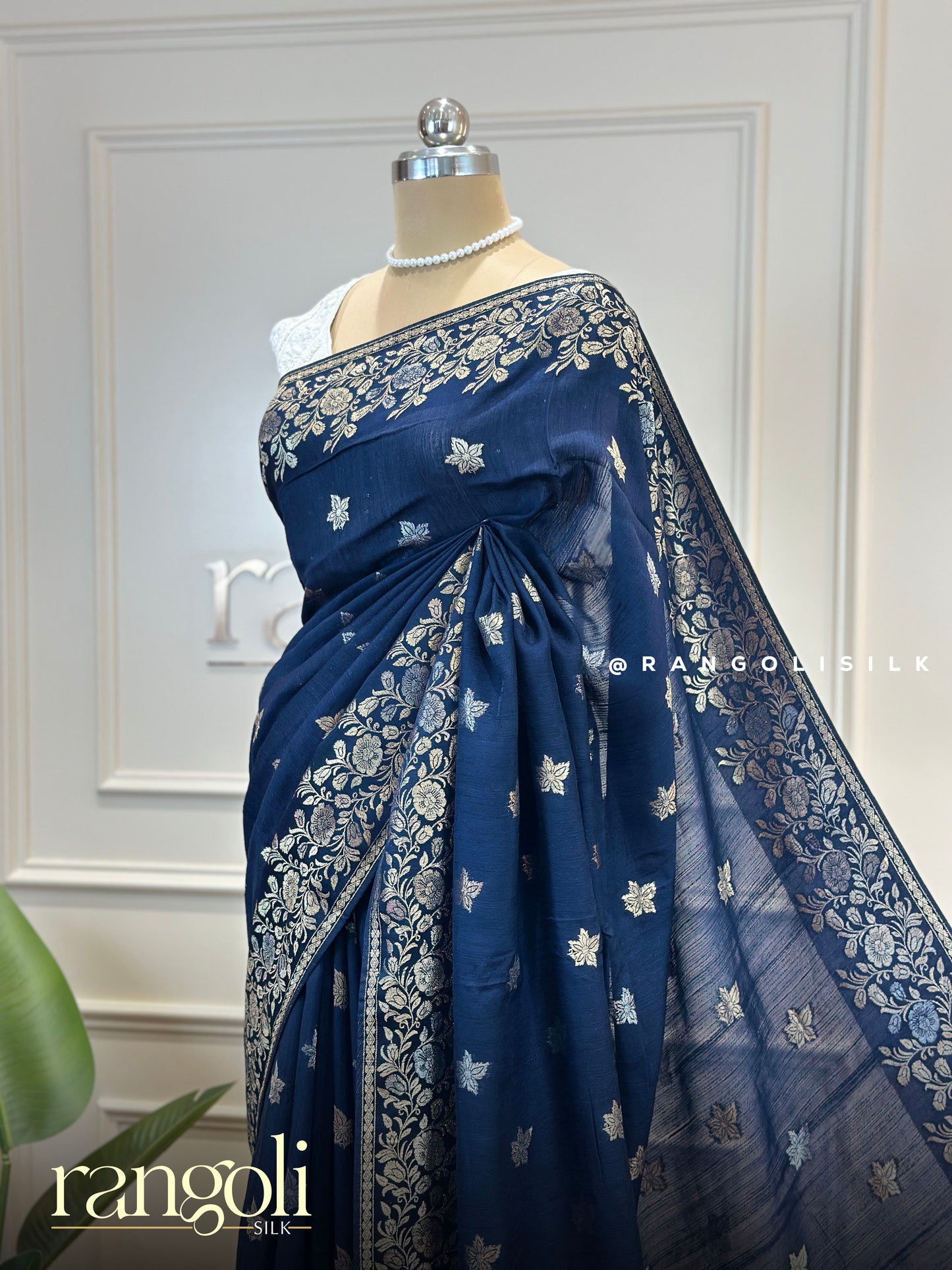 Soft Dupion Silk Banarasi Saree with Floral Design & Tassels - Post 838