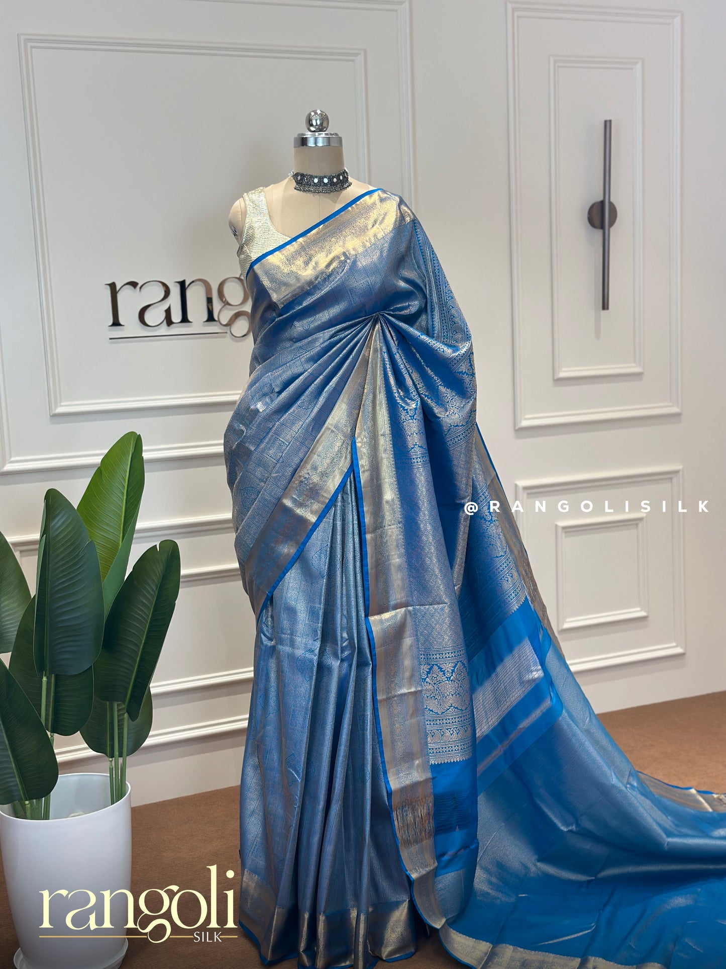 Tissue Silk Saree in Silver and Gold Tones with Zari Work - Post 448