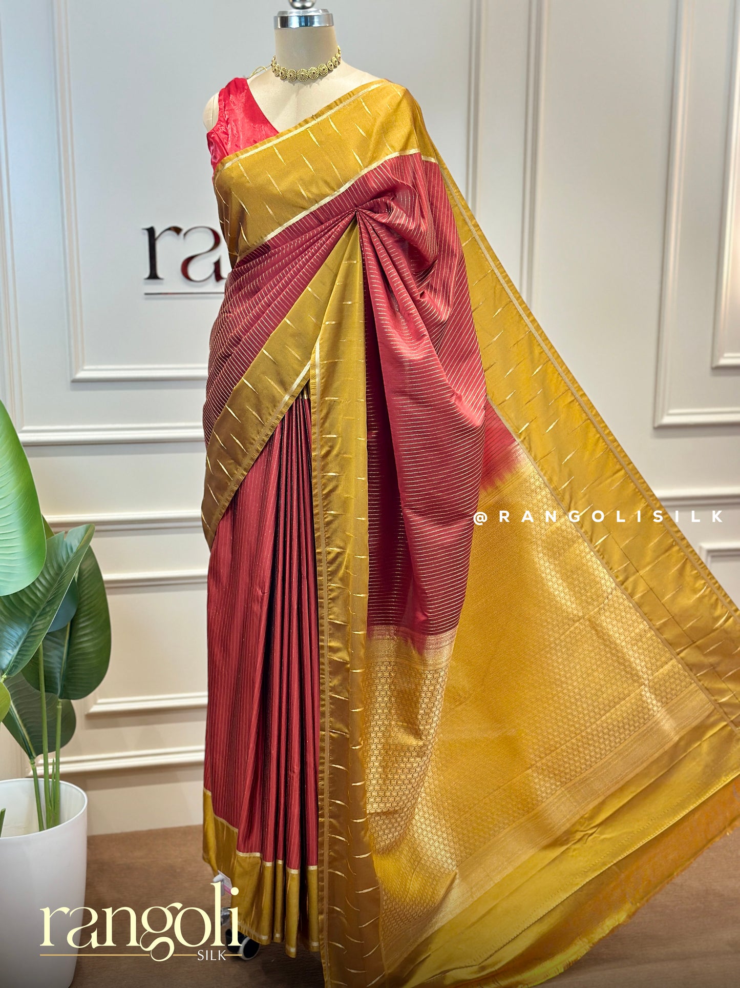 Semi Kanjivaram Silk Saree with Contrast Borders - Post 724