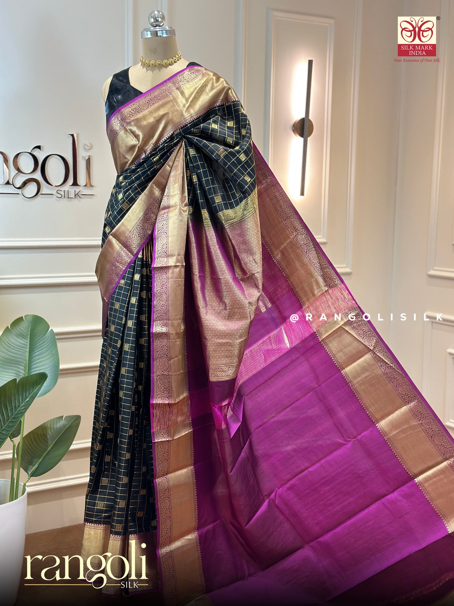 Pure Kanjivaram Silk Saree in Black with Gold Zari Checks - Post 726